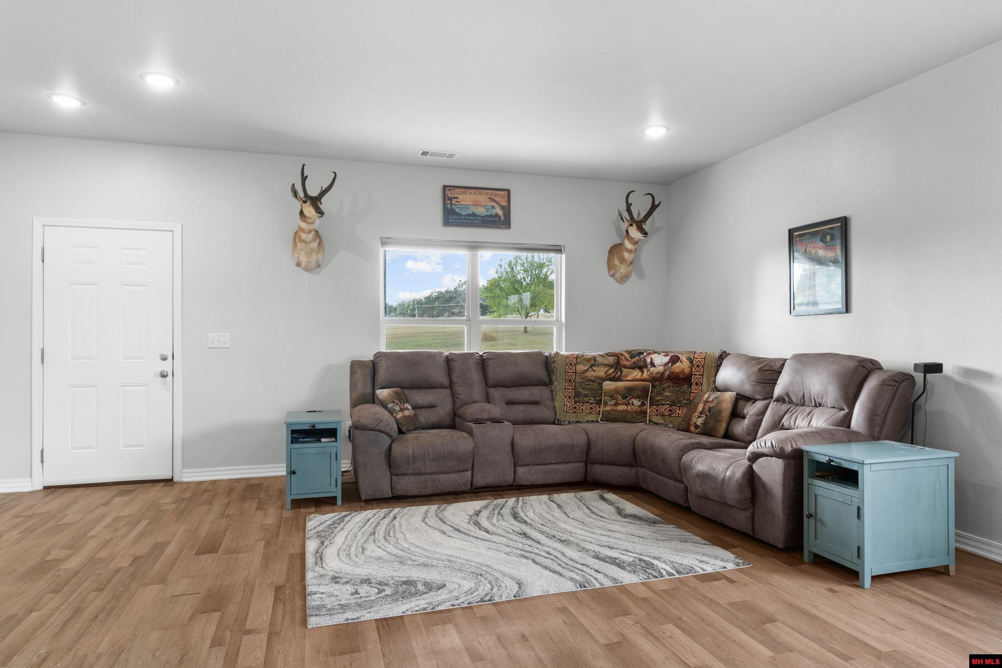 116 N SECTION LINE DRIVE Cotter, AR 72626