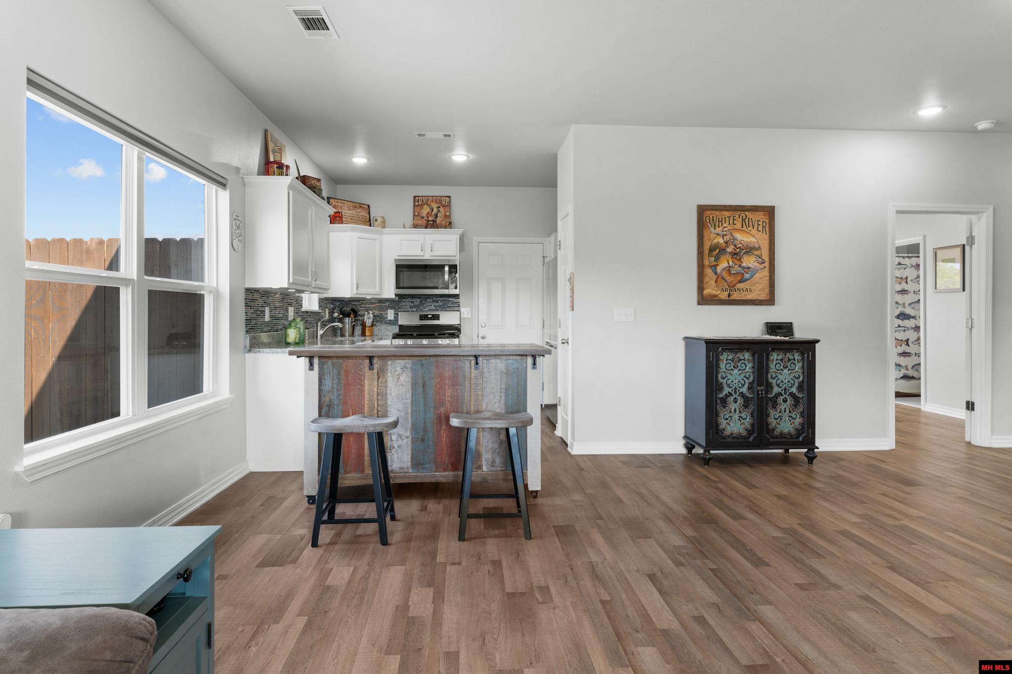 116 N SECTION LINE DRIVE Cotter, AR 72626