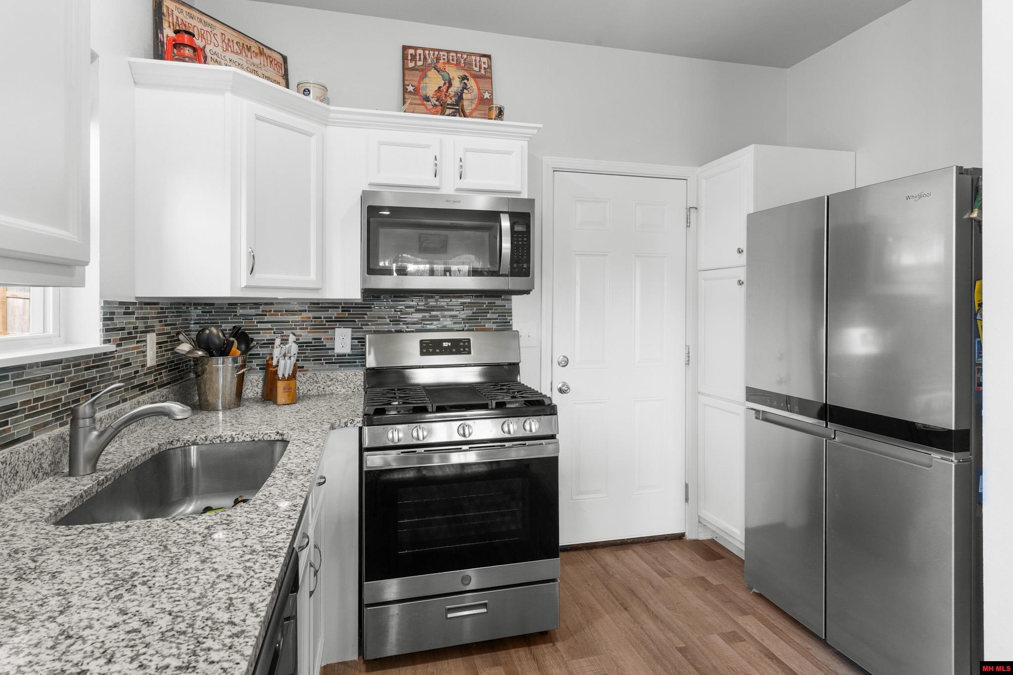 116 N SECTION LINE DRIVE Cotter, AR 72626