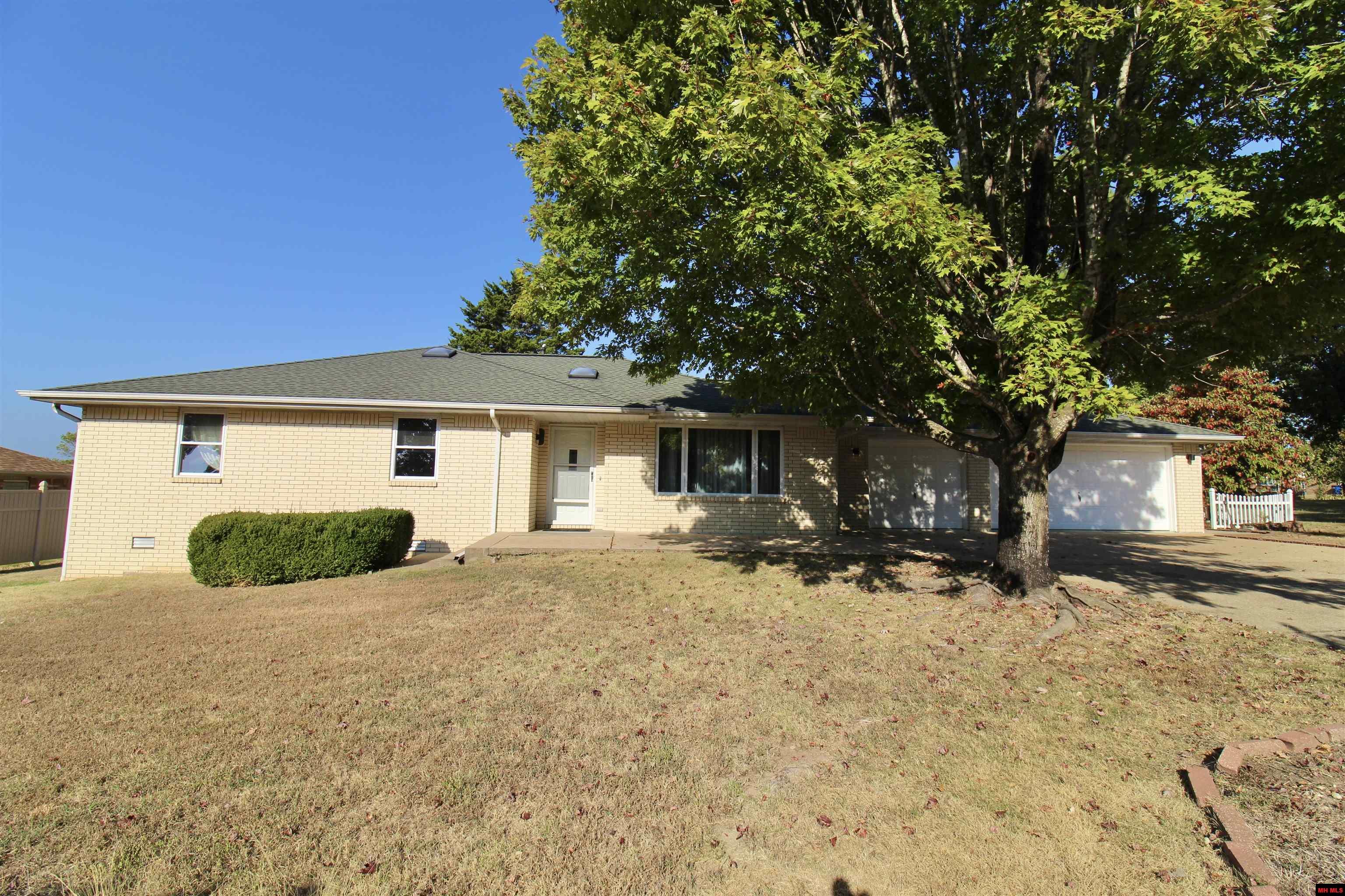 607 CLUB BOULEVARD Mountain Home, AR 72653