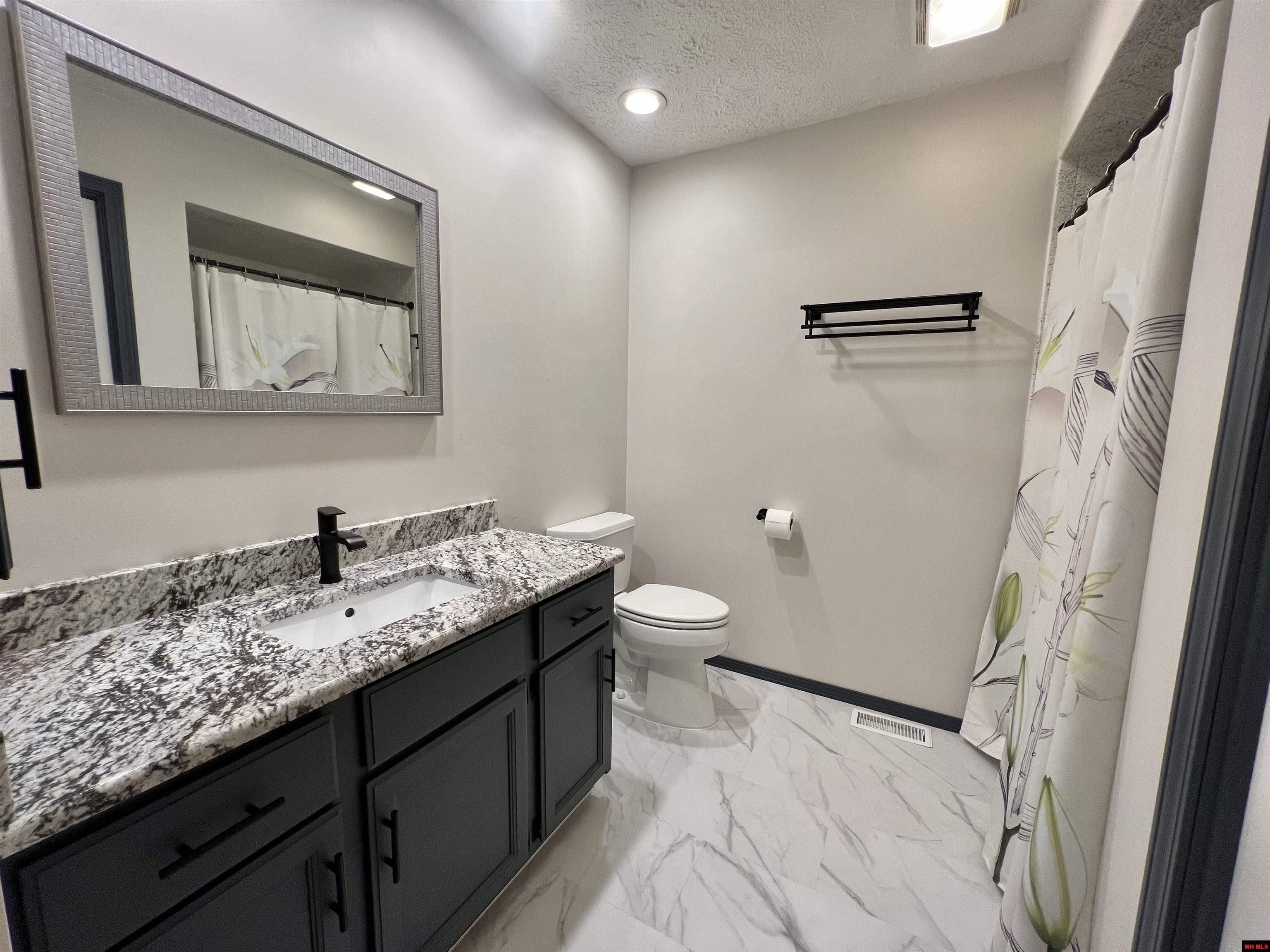 607 CLUB BOULEVARD Mountain Home, AR 72653