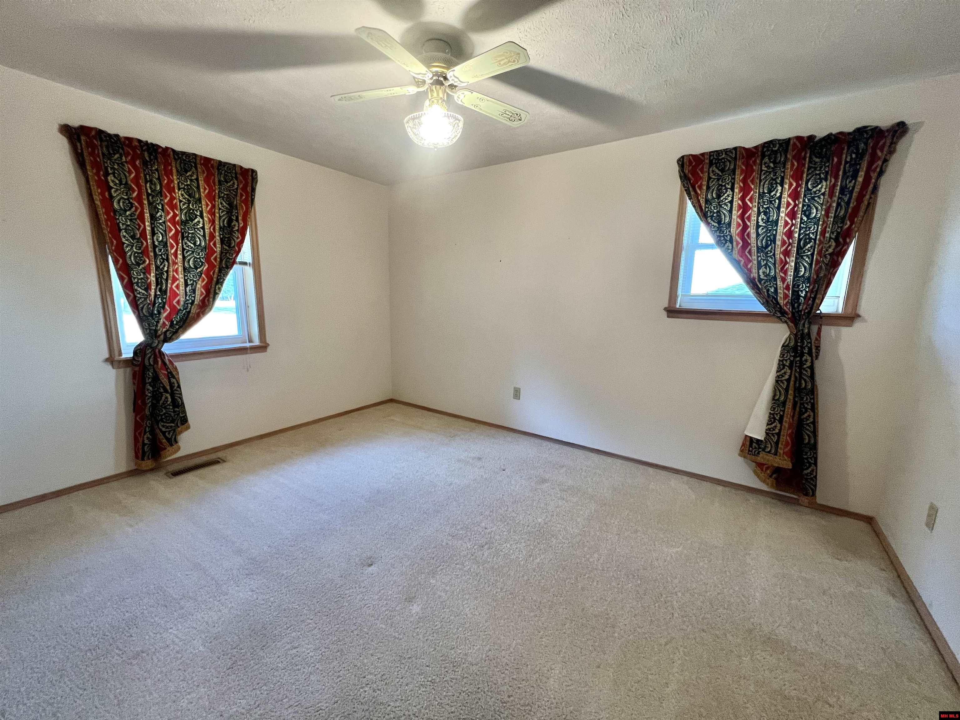 607 CLUB BOULEVARD Mountain Home, AR 72653