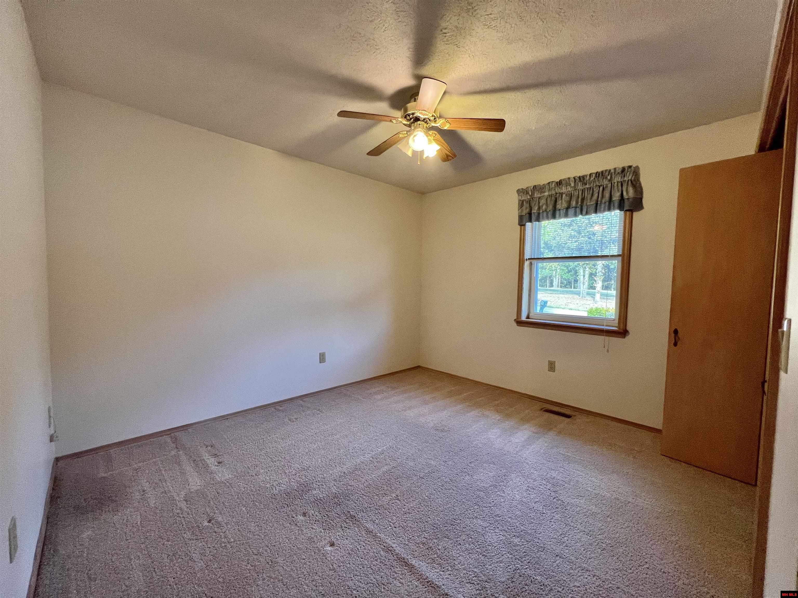 607 CLUB BOULEVARD Mountain Home, AR 72653