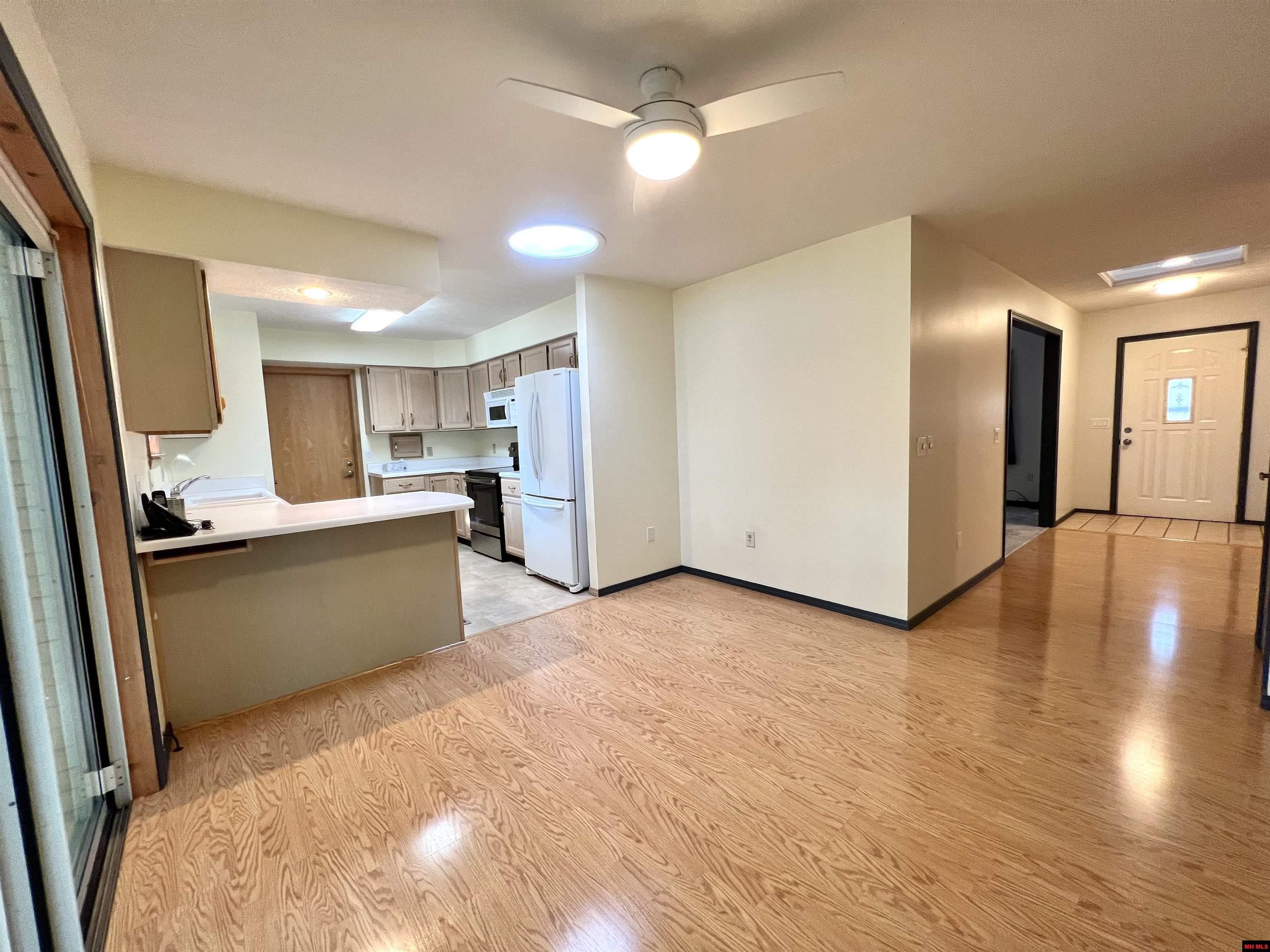 607 CLUB BOULEVARD Mountain Home, AR 72653