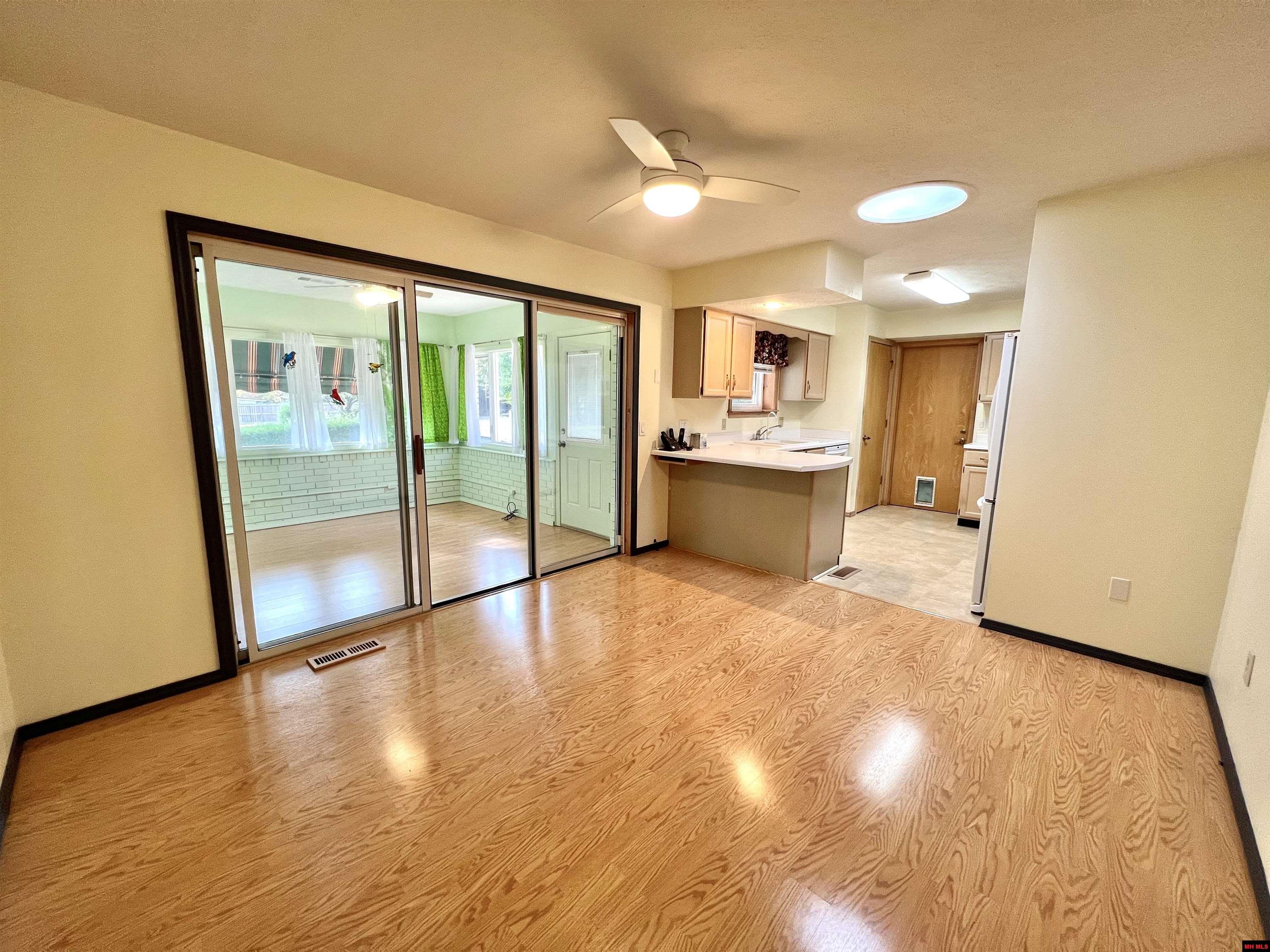 607 CLUB BOULEVARD Mountain Home, AR 72653