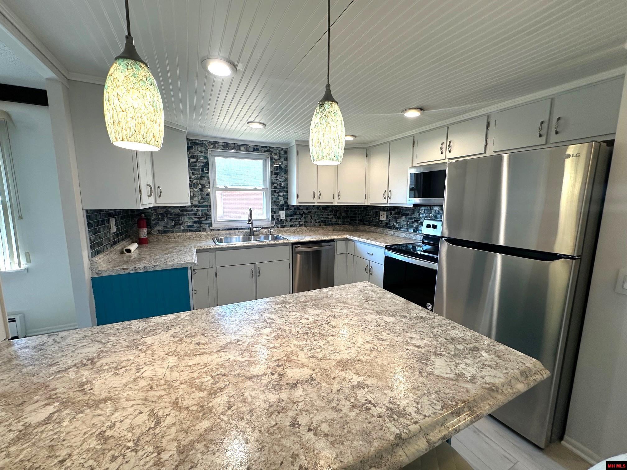 3833 -37 HWY 178 WEST Lakeview, AR