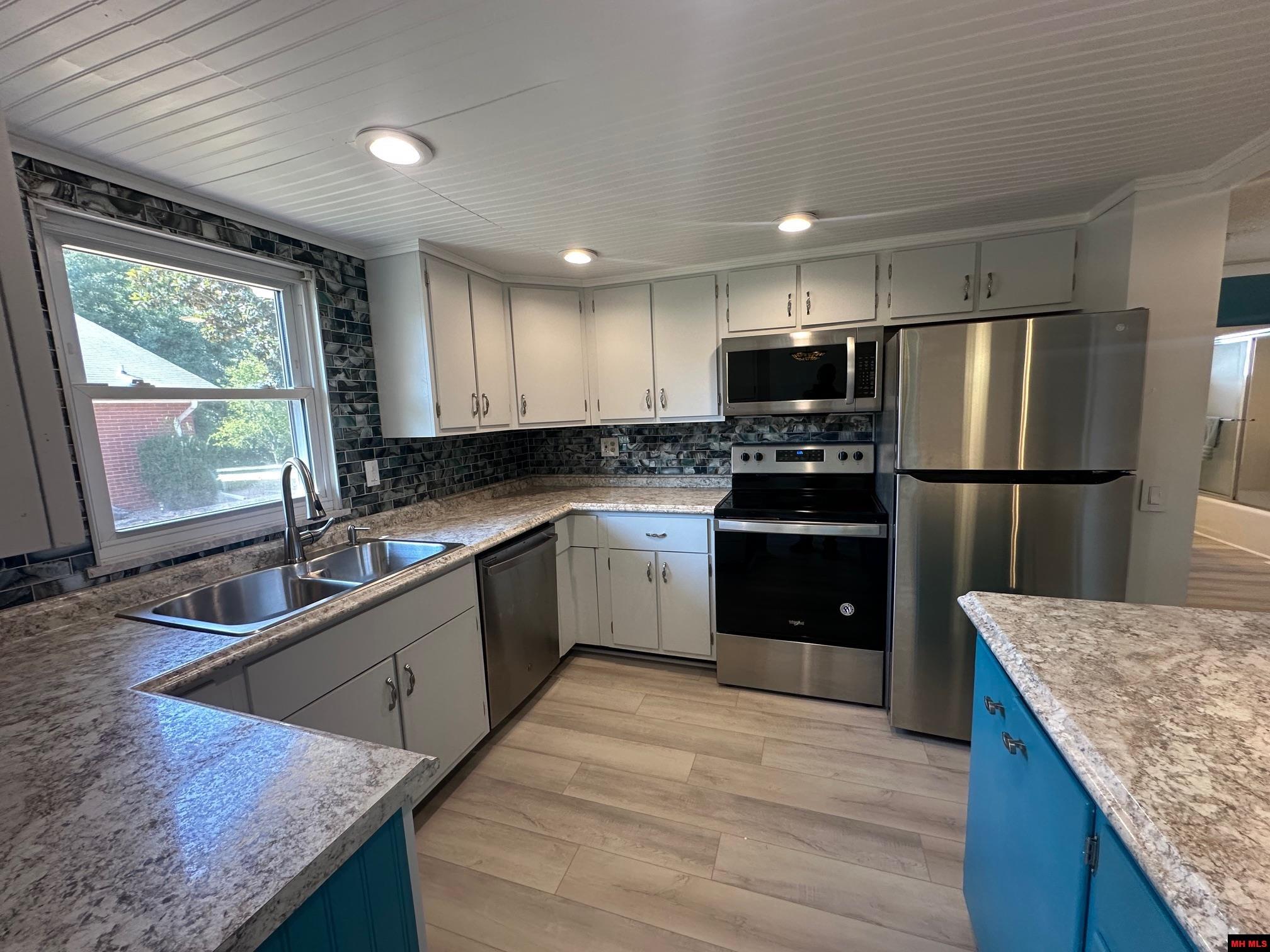 3833 -37 HWY 178 WEST Lakeview, AR