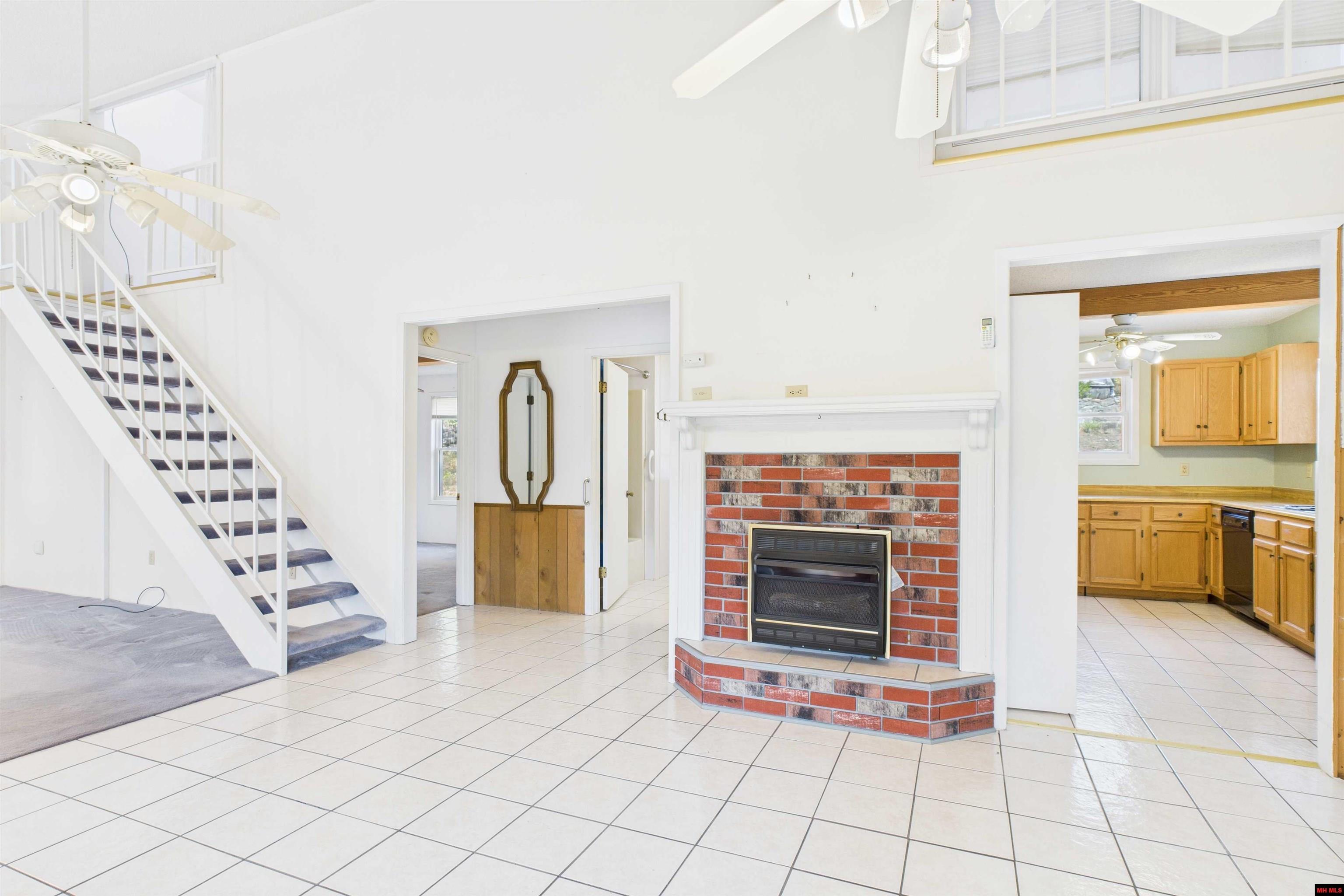 2194 N Moccasin Creek Road