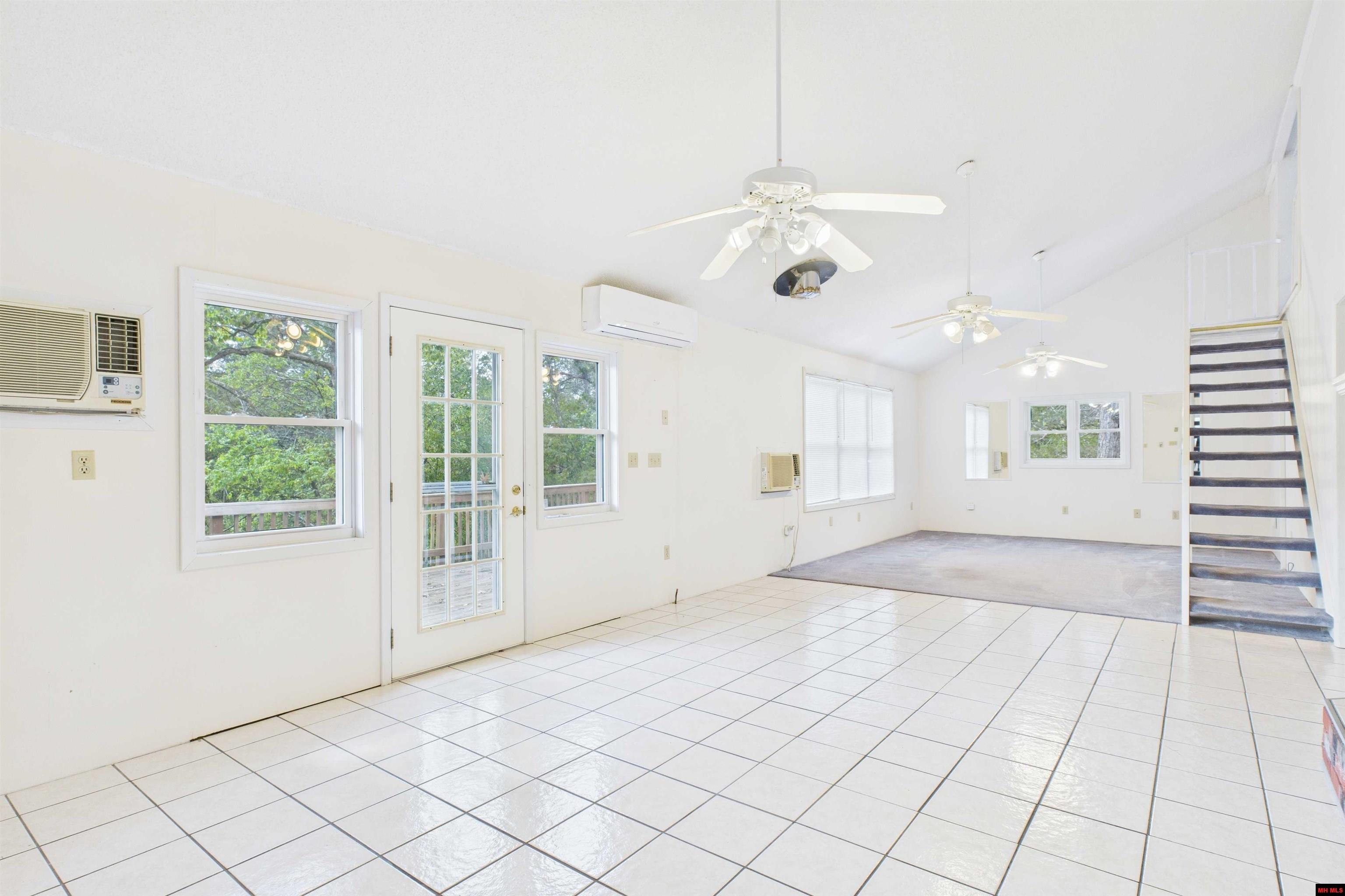 2194 N Moccasin Creek Road