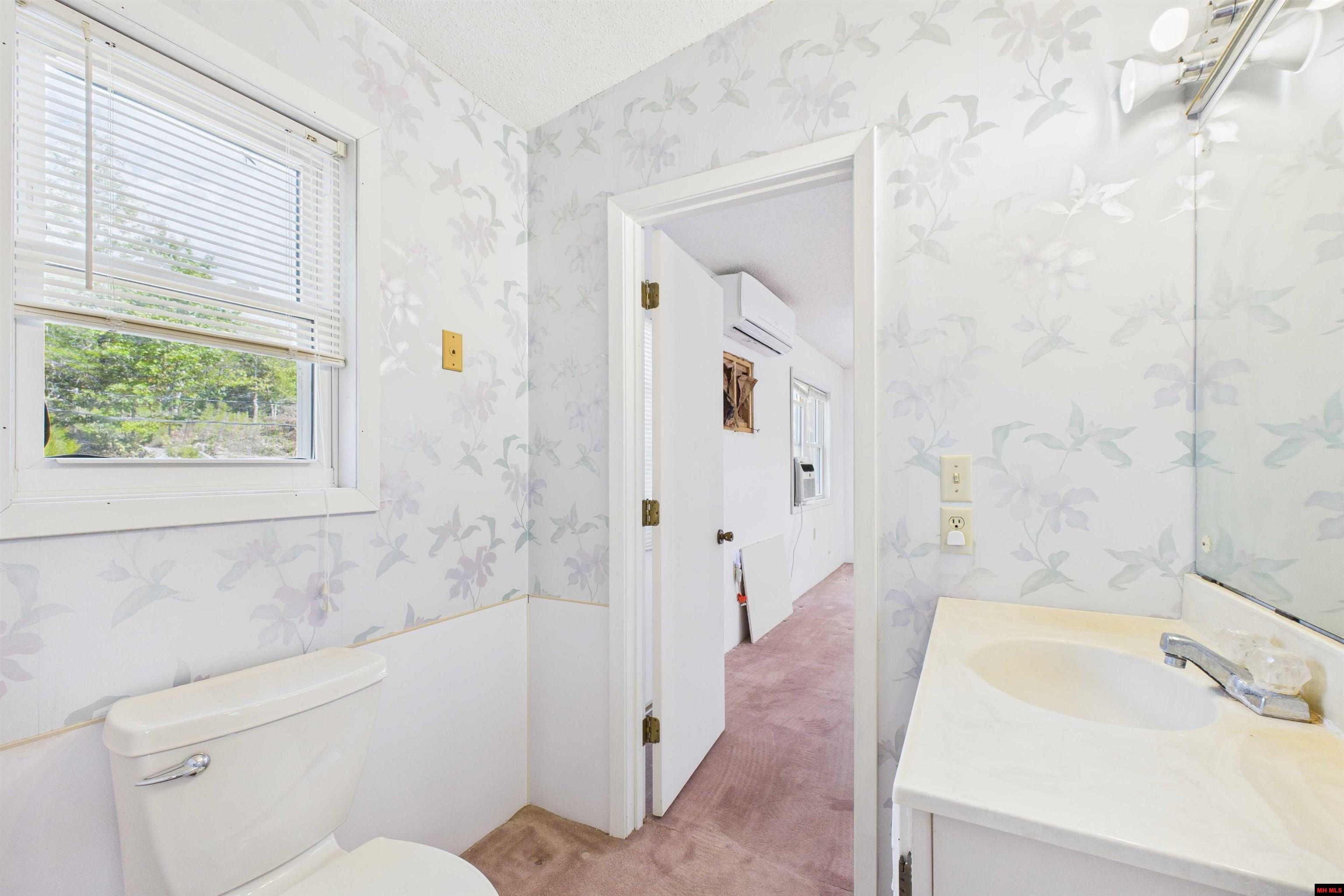 2194 N Moccasin Creek Road