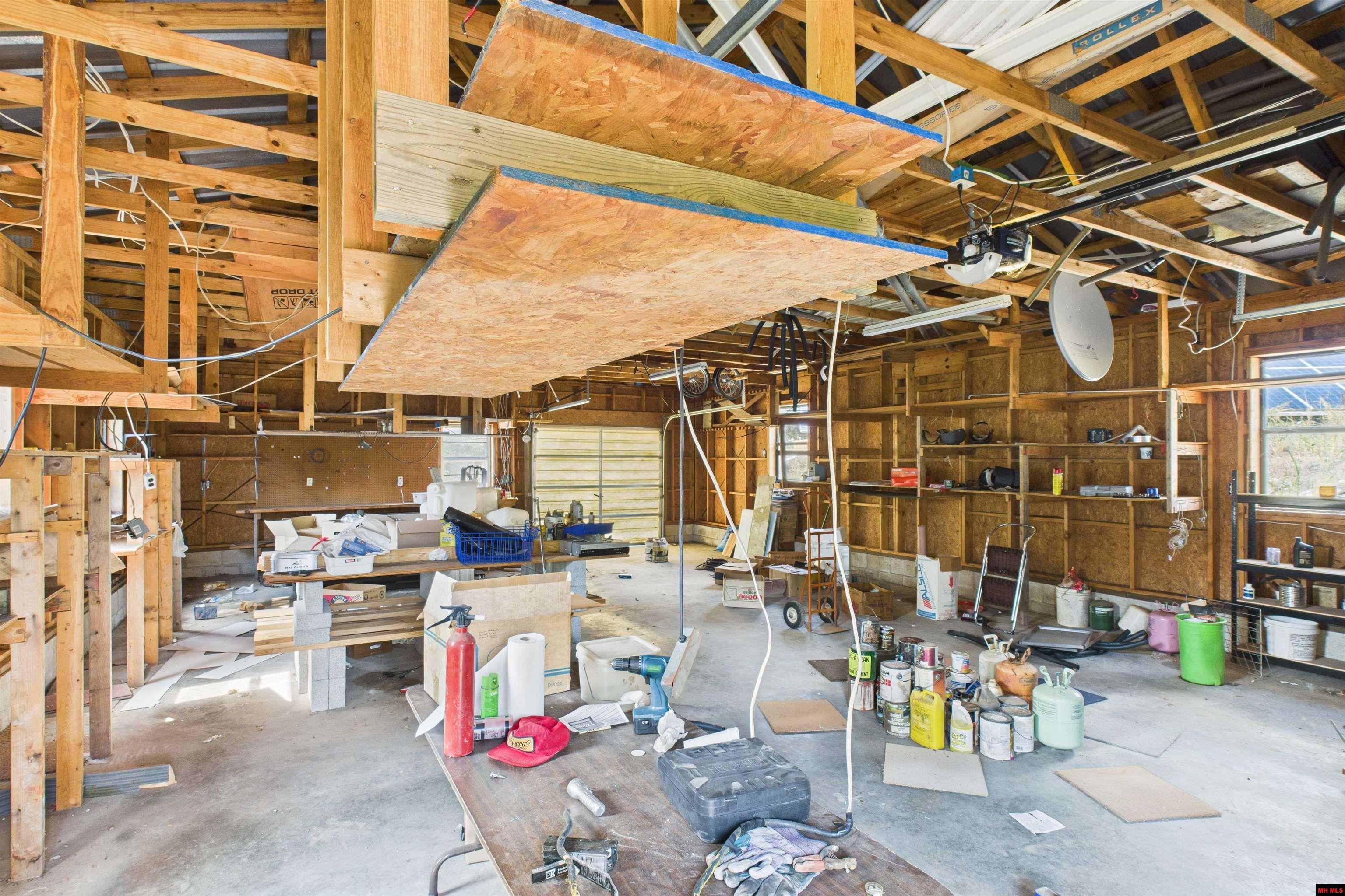 2194 N Moccasin Creek Road