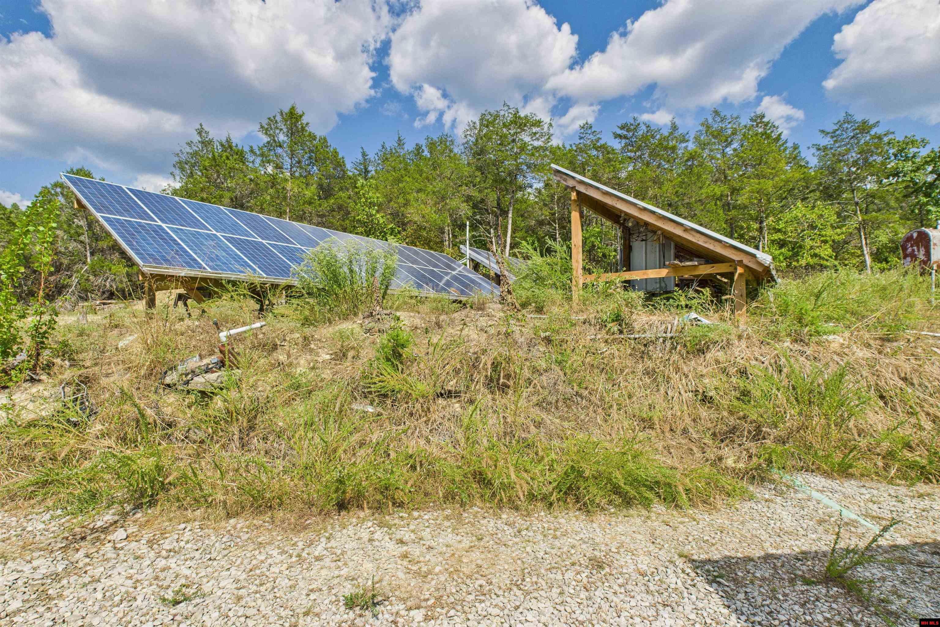 2194 N Moccasin Creek Road