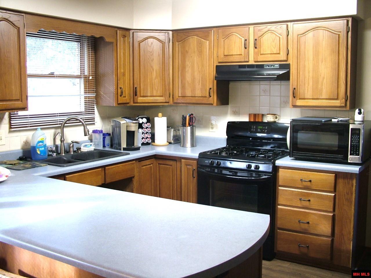 611 Hickory Hollow Drive