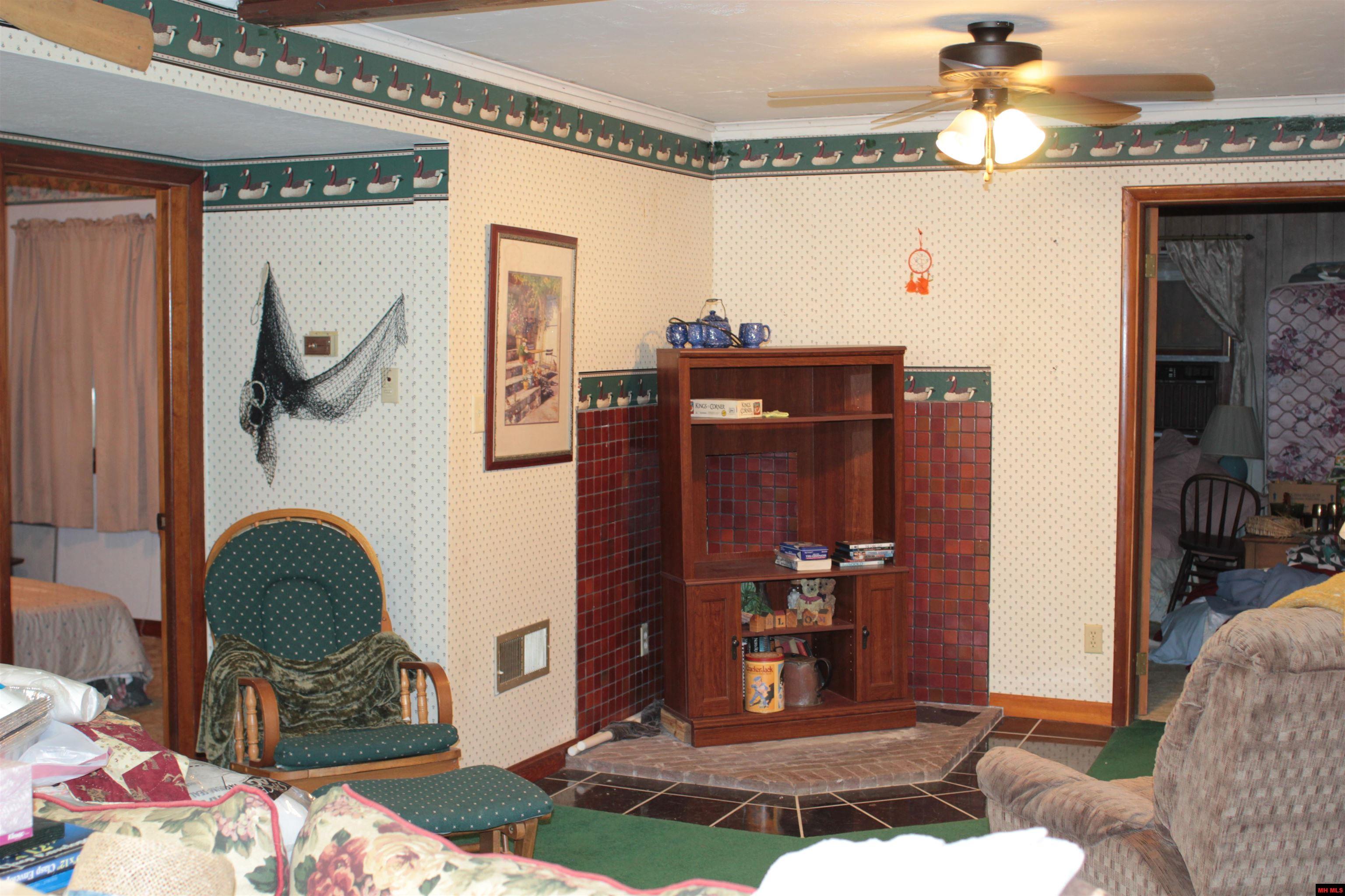 47 CONNER LANE Pontiac, MO 65729