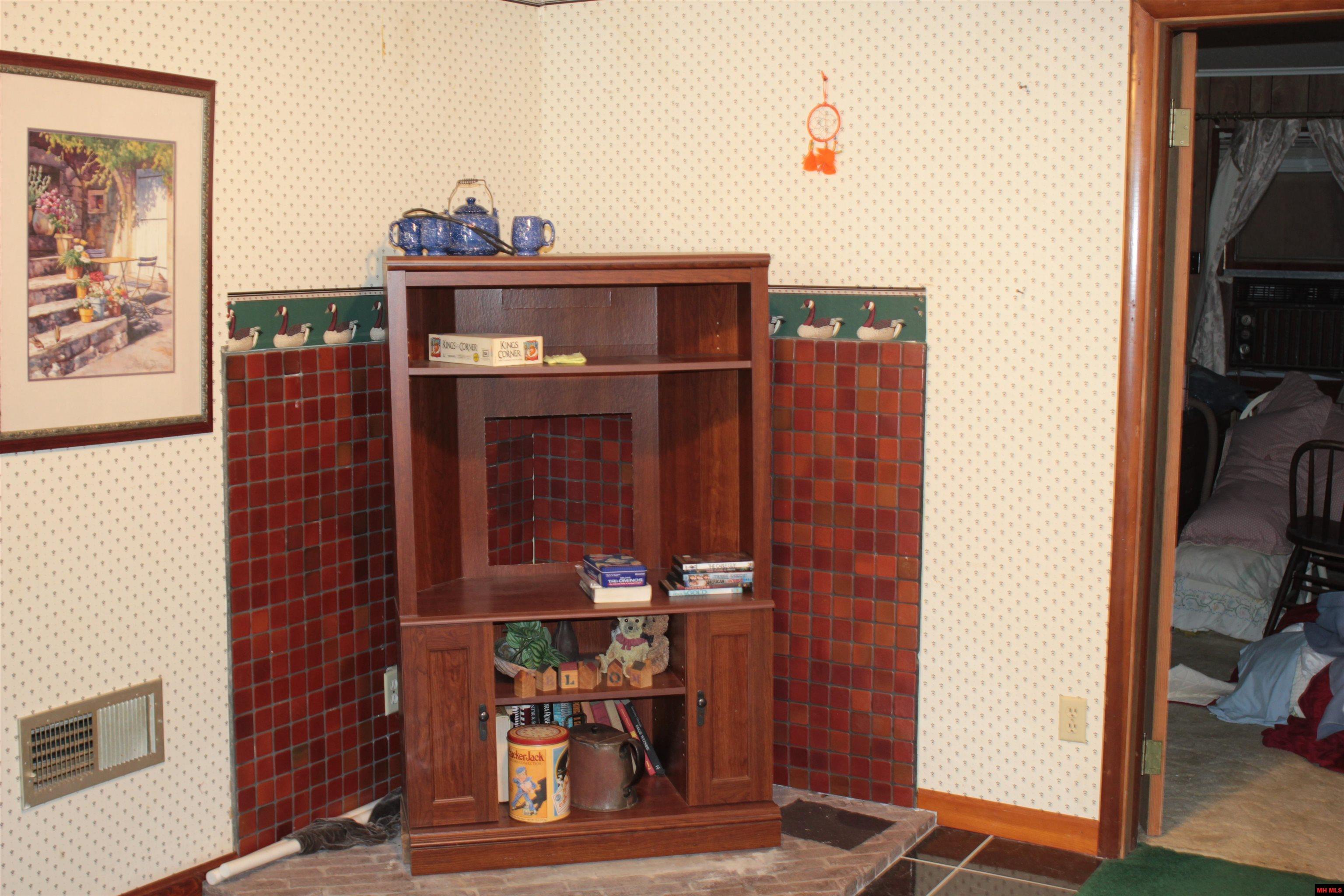 47 CONNER LANE Pontiac, MO 65729