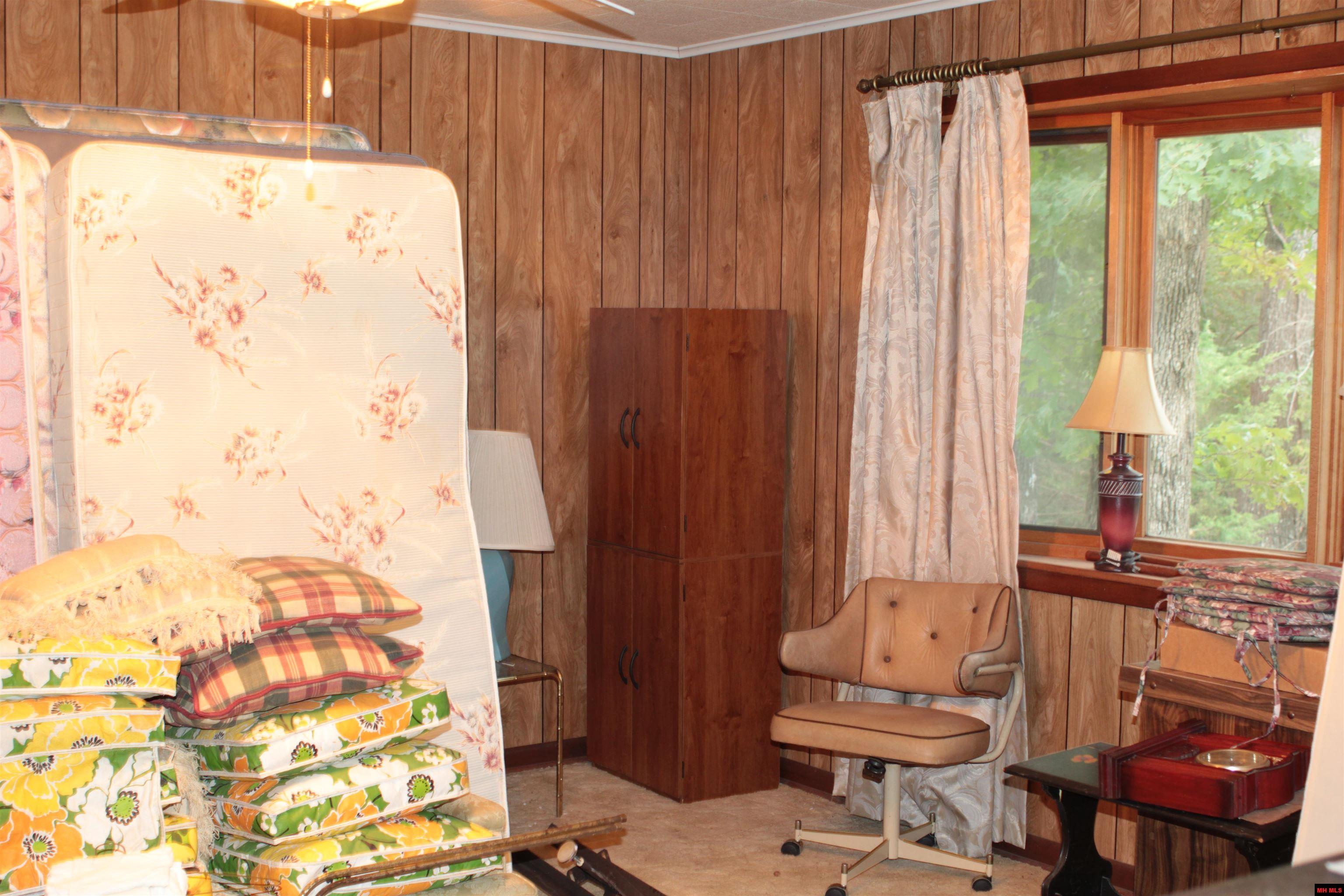 47 CONNER LANE Pontiac, MO 65729