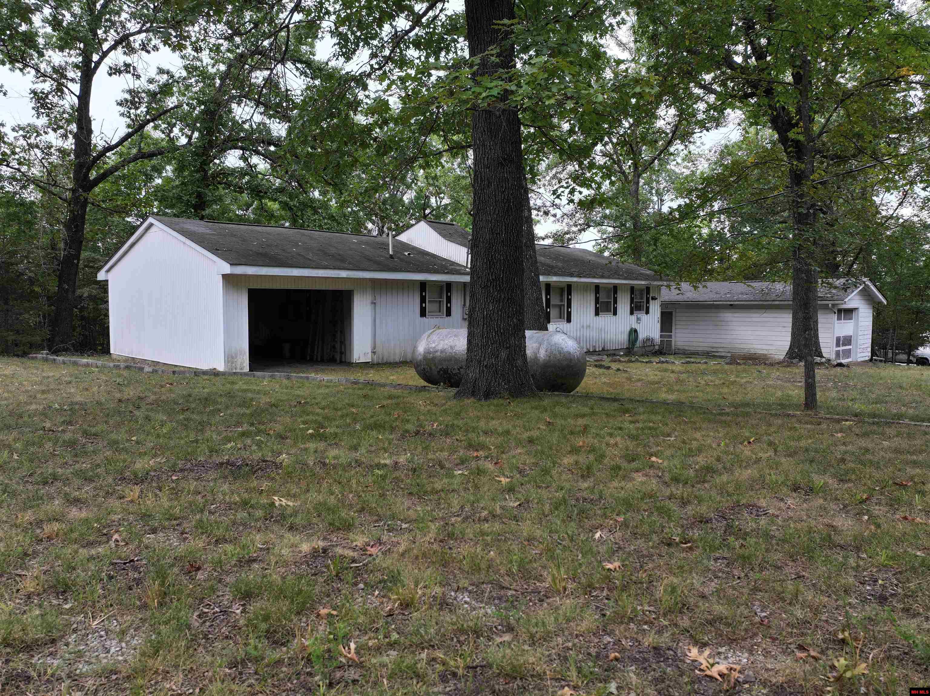 47 CONNER LANE Pontiac, MO 65729