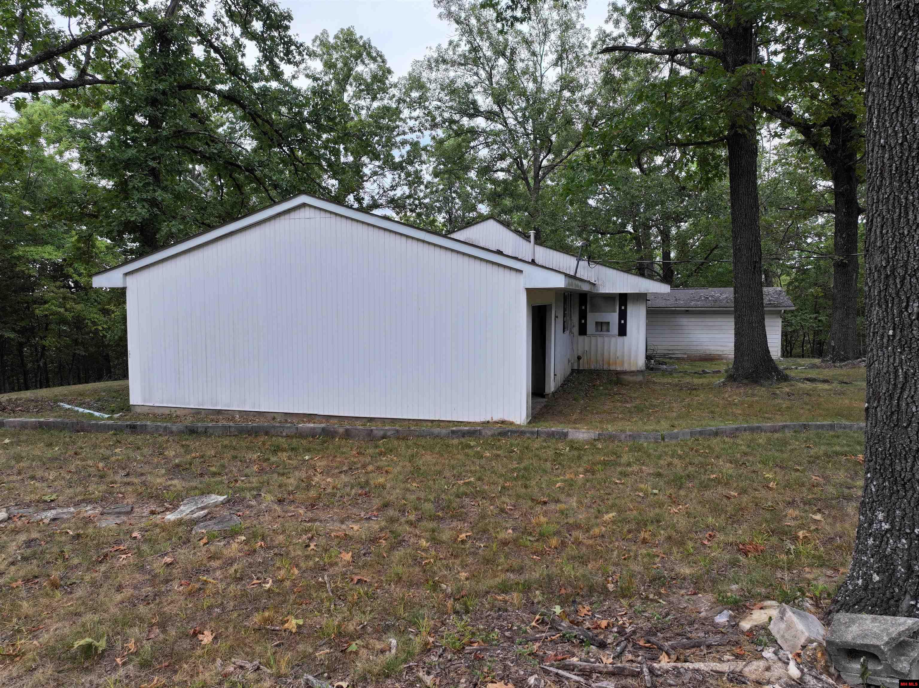 47 CONNER LANE Pontiac, MO 65729