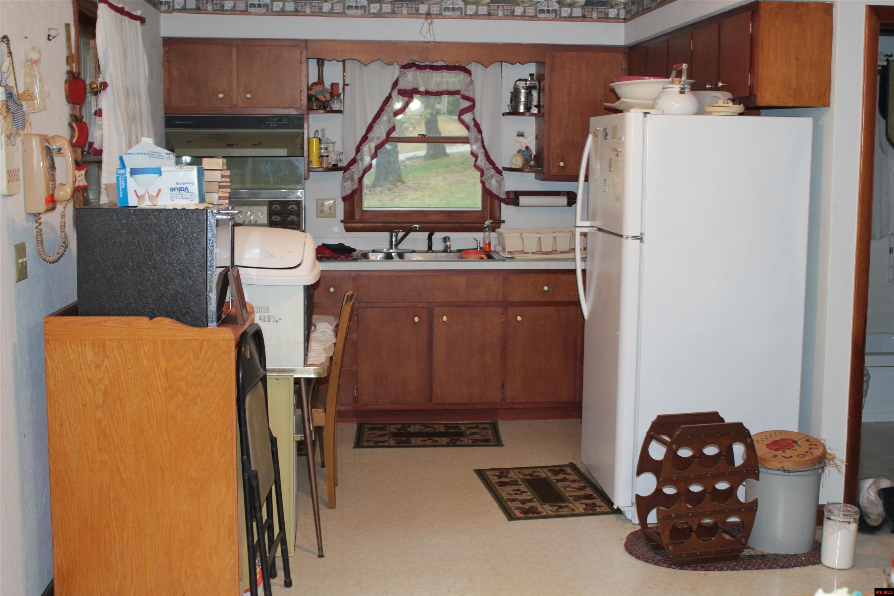 47 CONNER LANE Pontiac, MO 65729