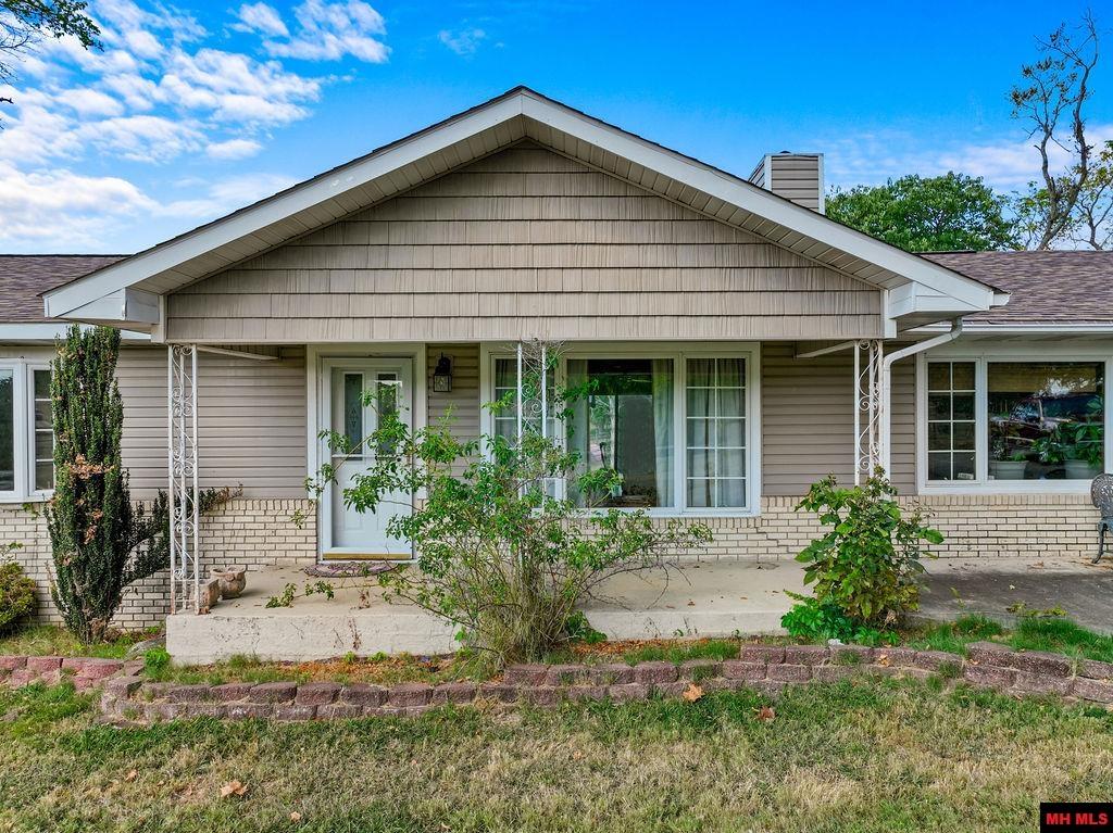 2573 WEST ROAD Mountain Home, AR