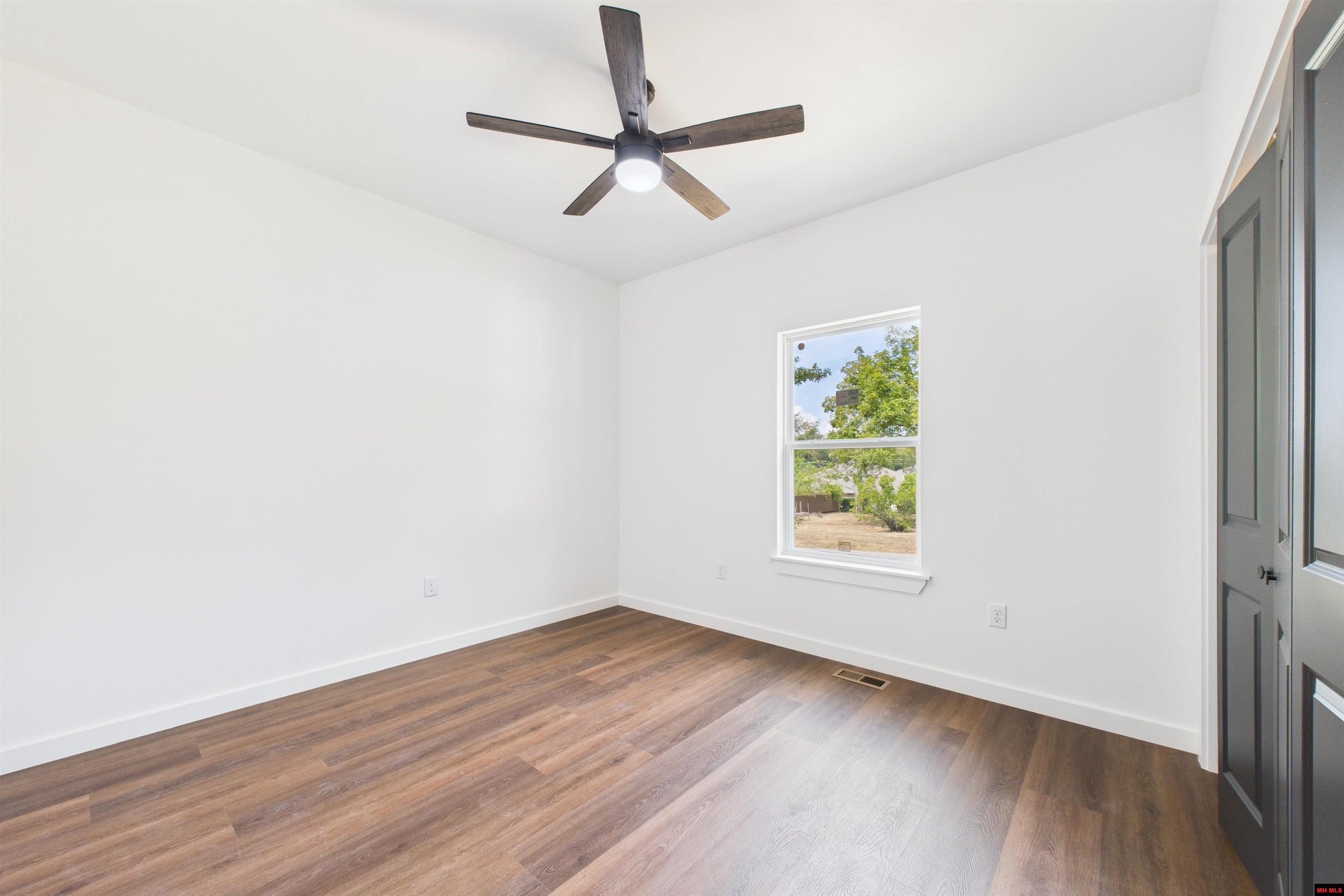 1508 HALLMARK CIRCLE Mountain Home, AR 72653