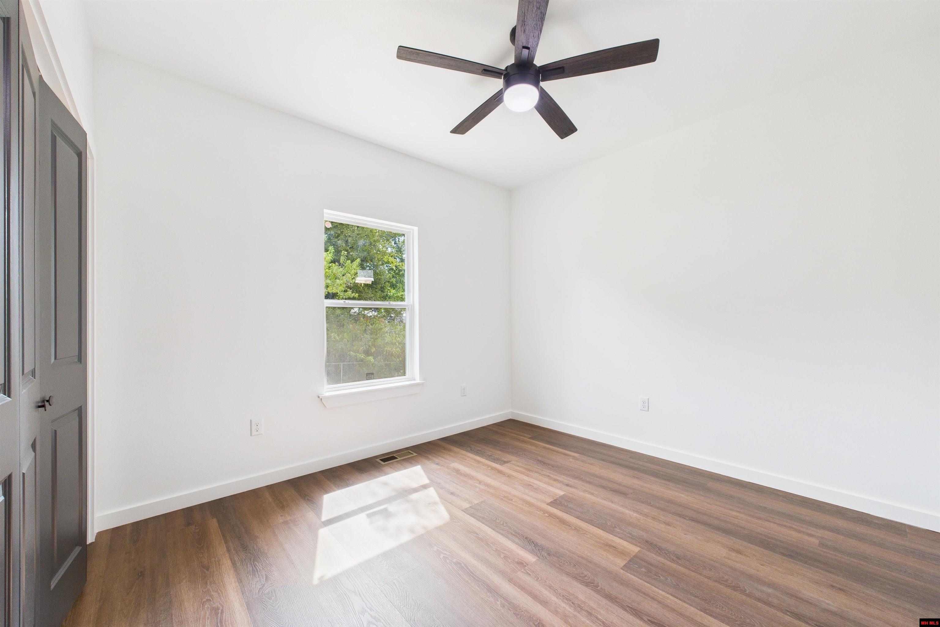 1508 HALLMARK CIRCLE Mountain Home, AR 72653