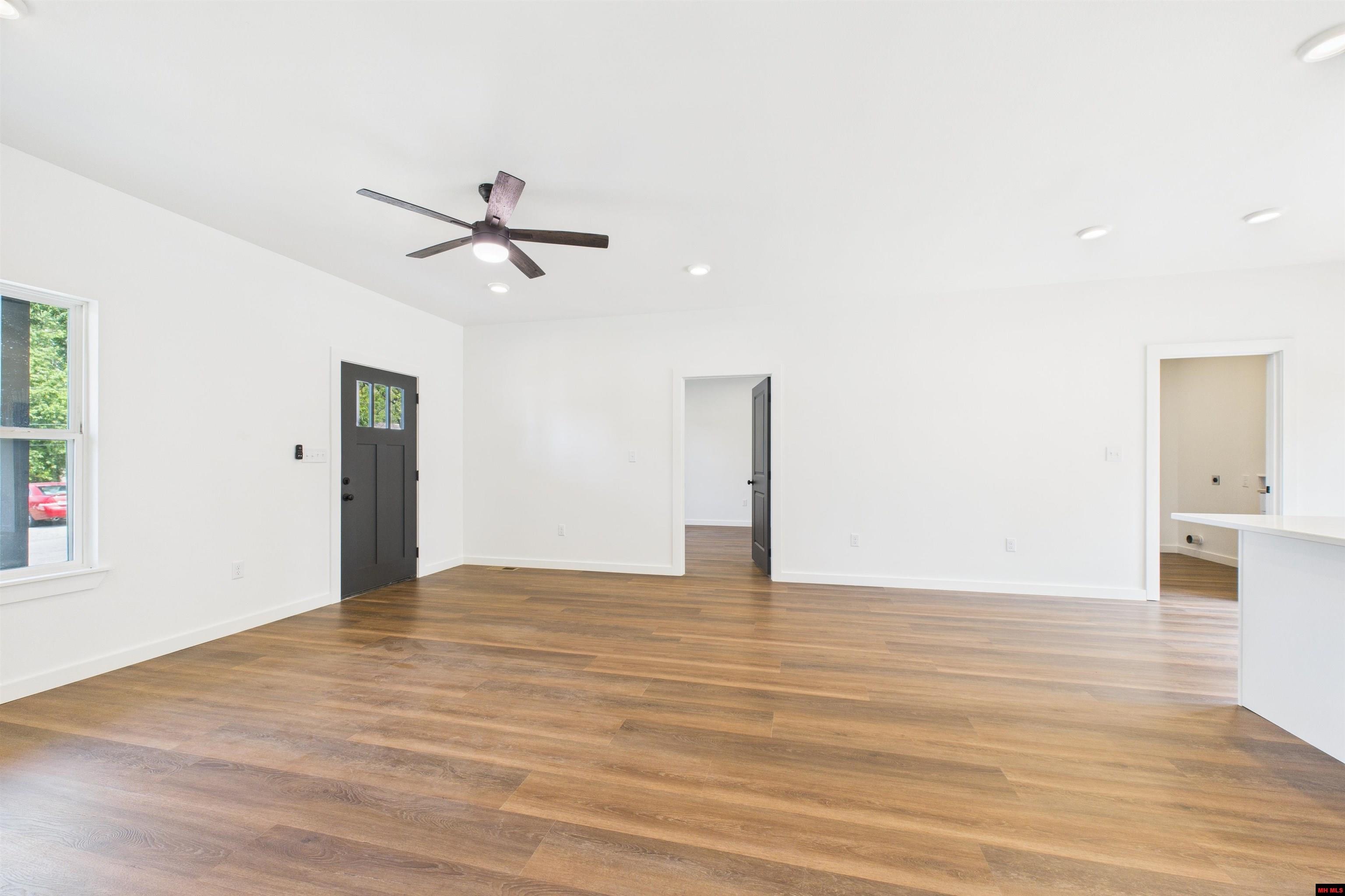 1508 HALLMARK CIRCLE Mountain Home, AR 72653