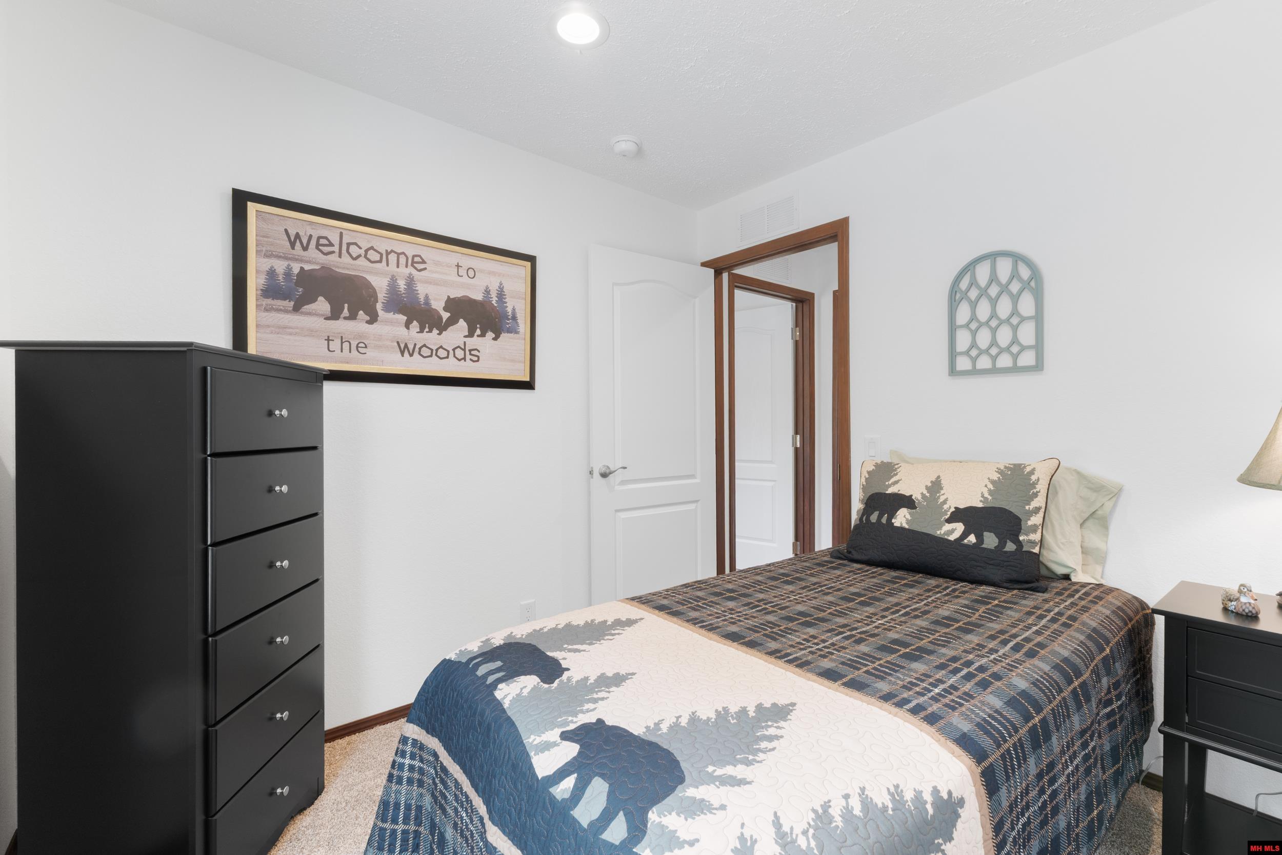 6488 N Hwy 201 North