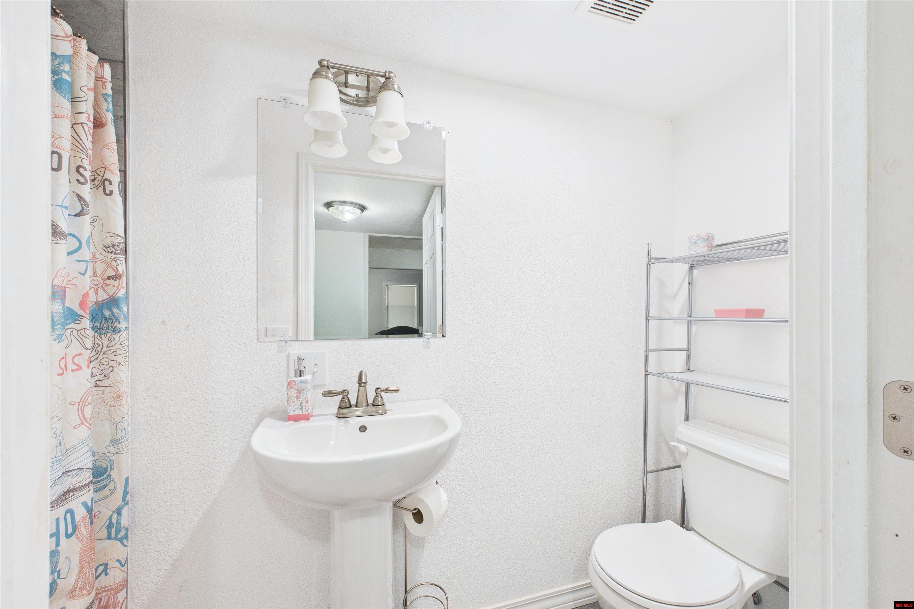 841 FOUT ROAD Gamaliel, AR 72537