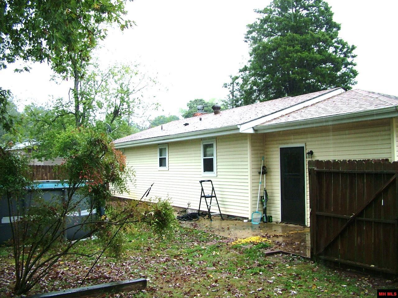 615 LOCUST STREET Mountain Home, AR 72653