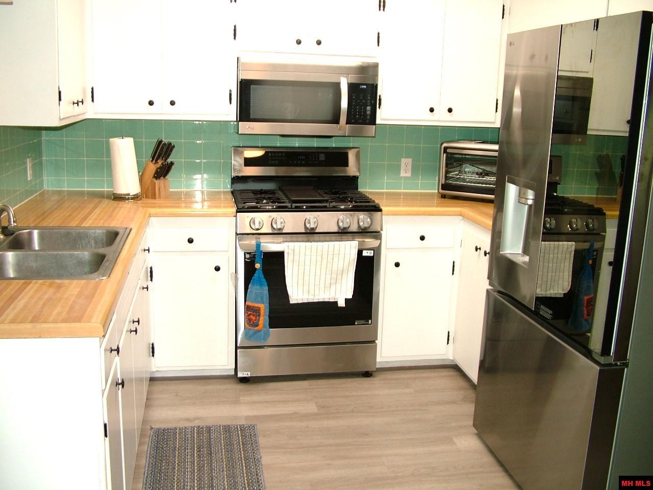 615 LOCUST STREET Mountain Home, AR 72653