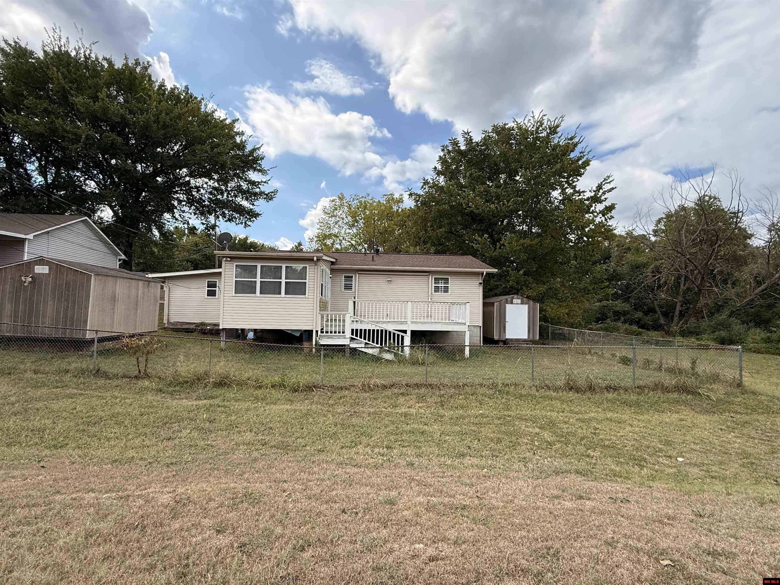 427 HARGRAVE ROAD Mountain Home, AR 72653