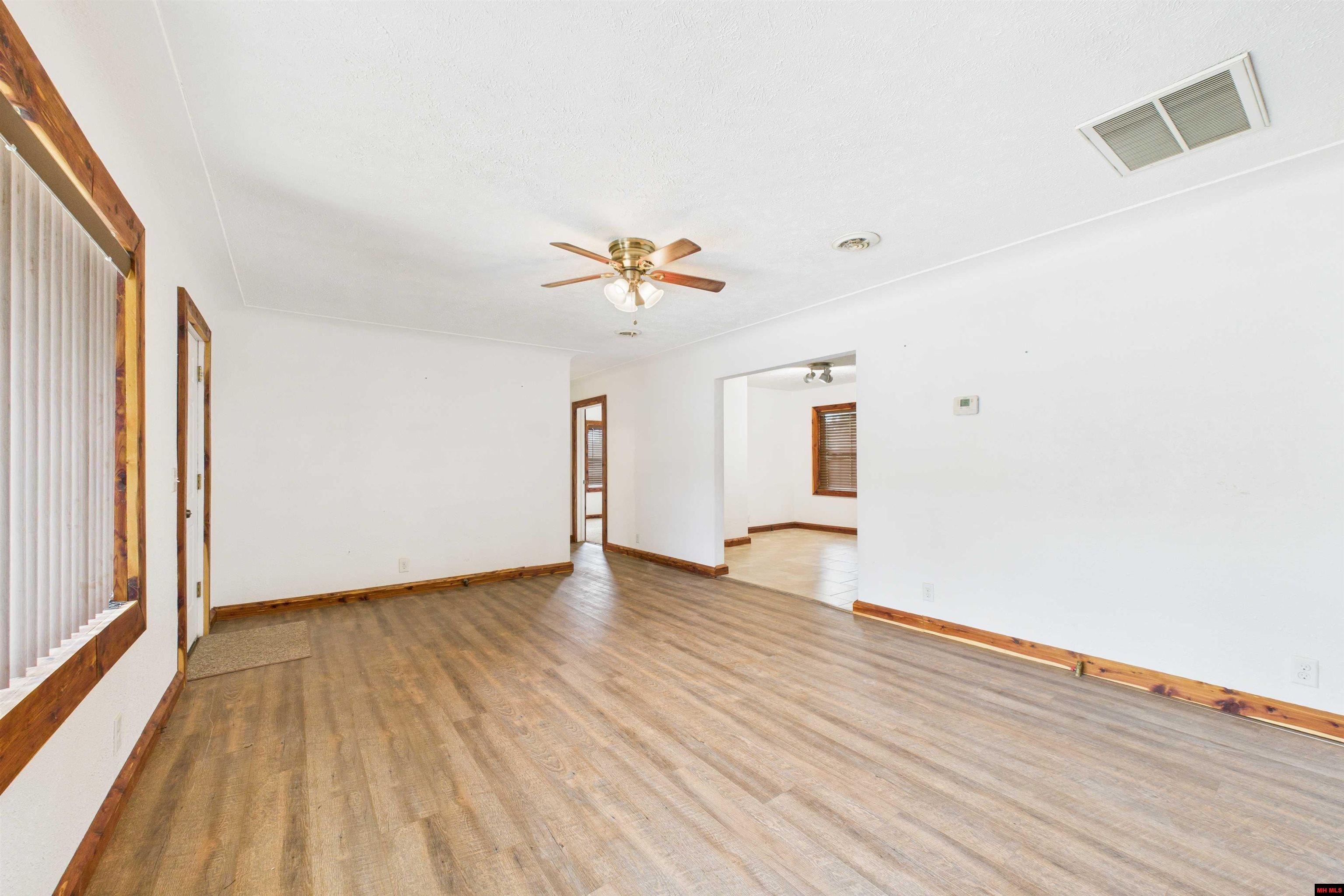 812 SHIRAS STREET Mountain Home, AR