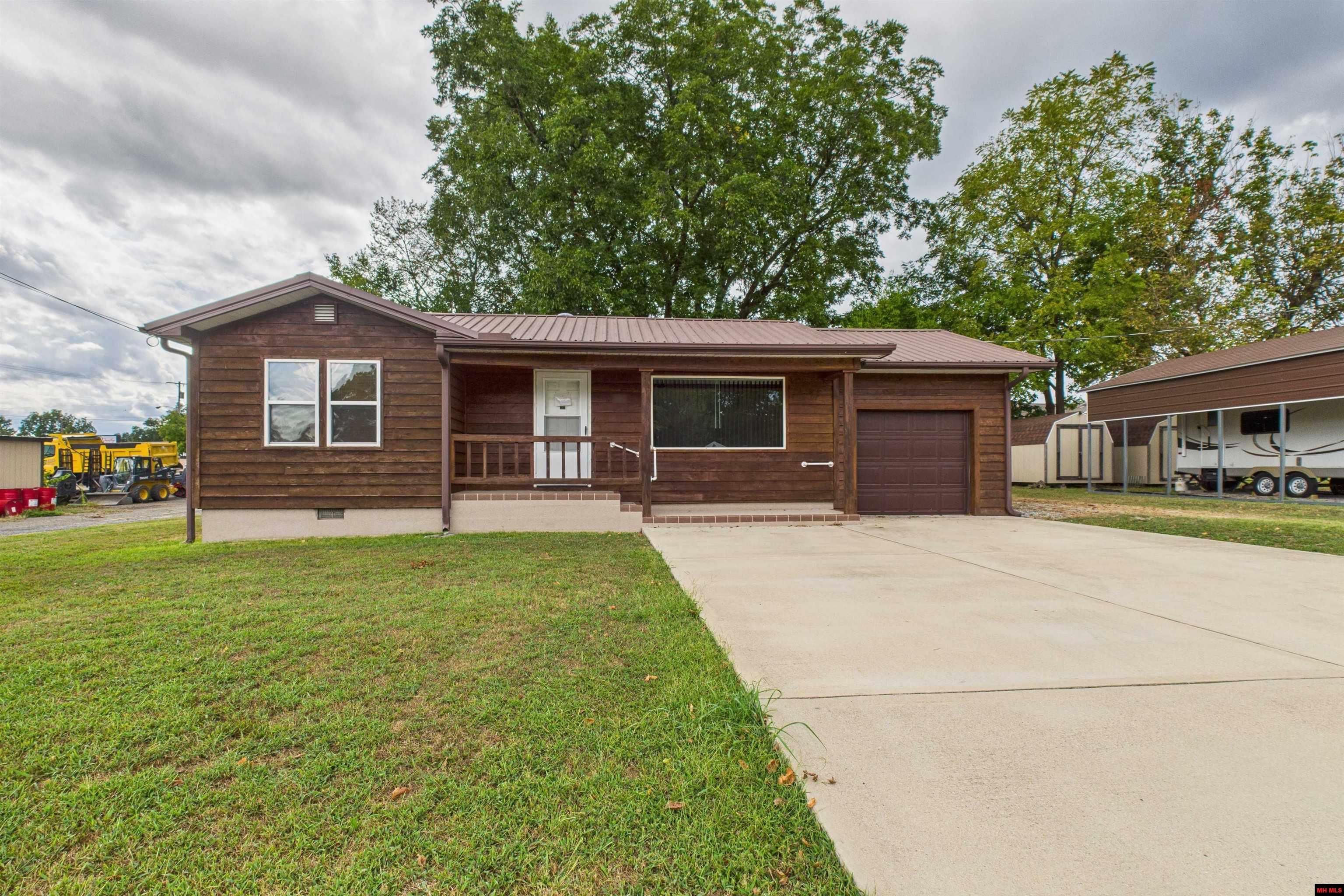 812 SHIRAS STREET Mountain Home, AR