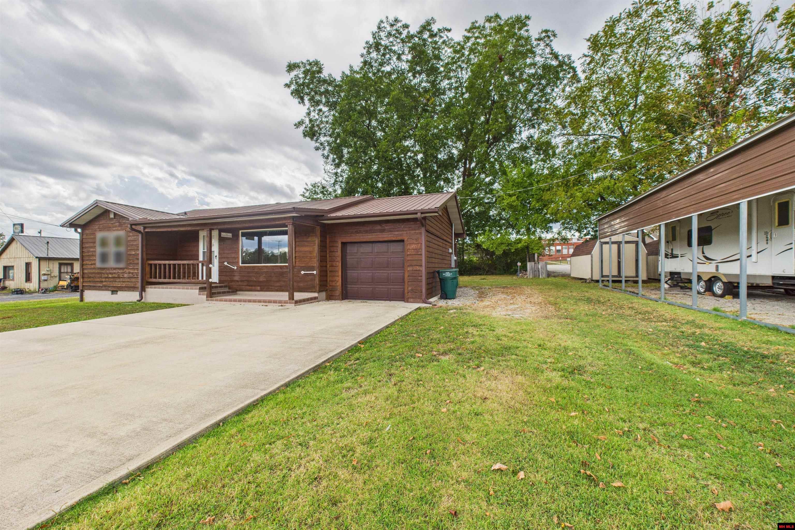 812 SHIRAS STREET Mountain Home, AR