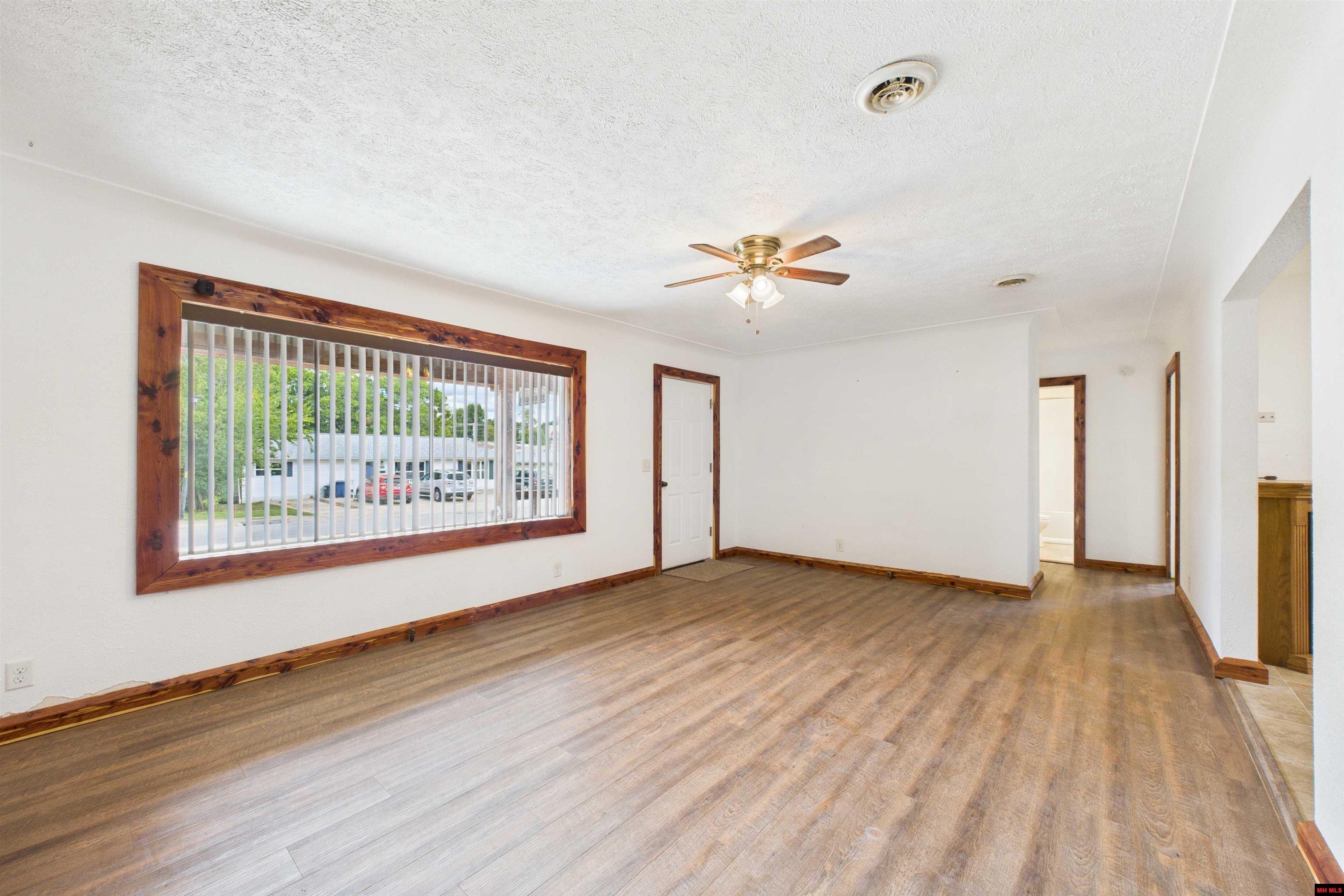 812 SHIRAS STREET Mountain Home, AR