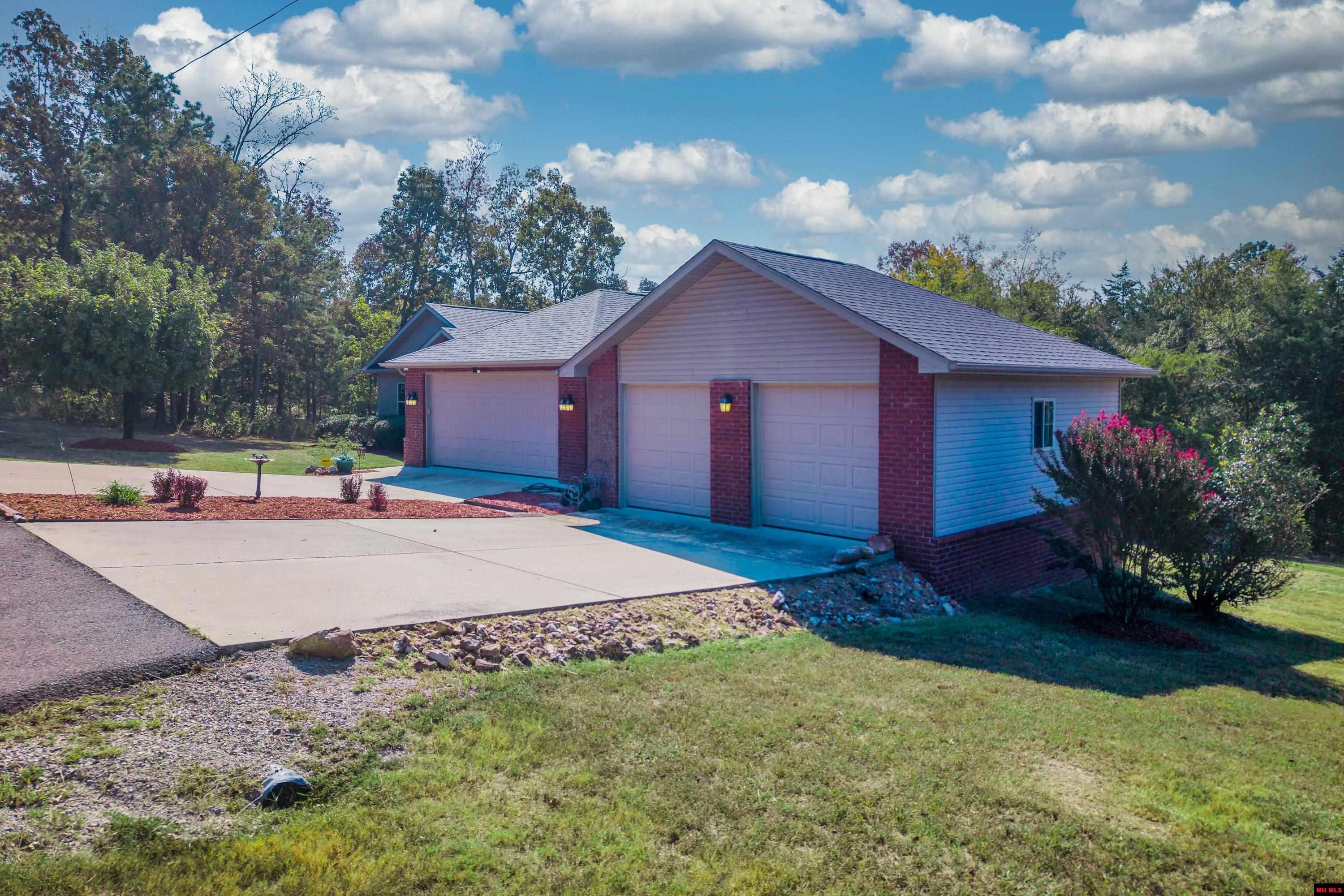 103 MOUNTAIN VALLEY DRIVE Mountain Home, AR
