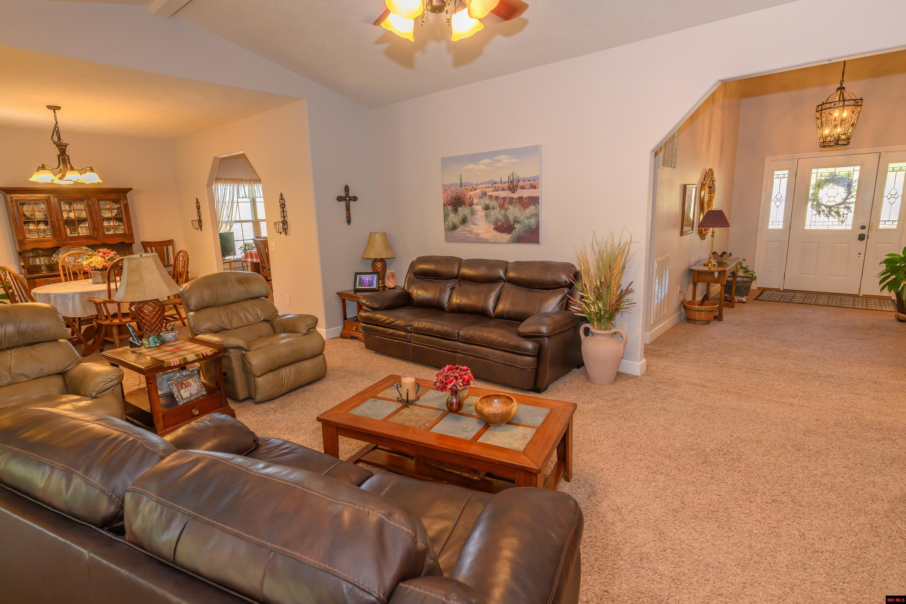 103 MOUNTAIN VALLEY DRIVE Mountain Home, AR