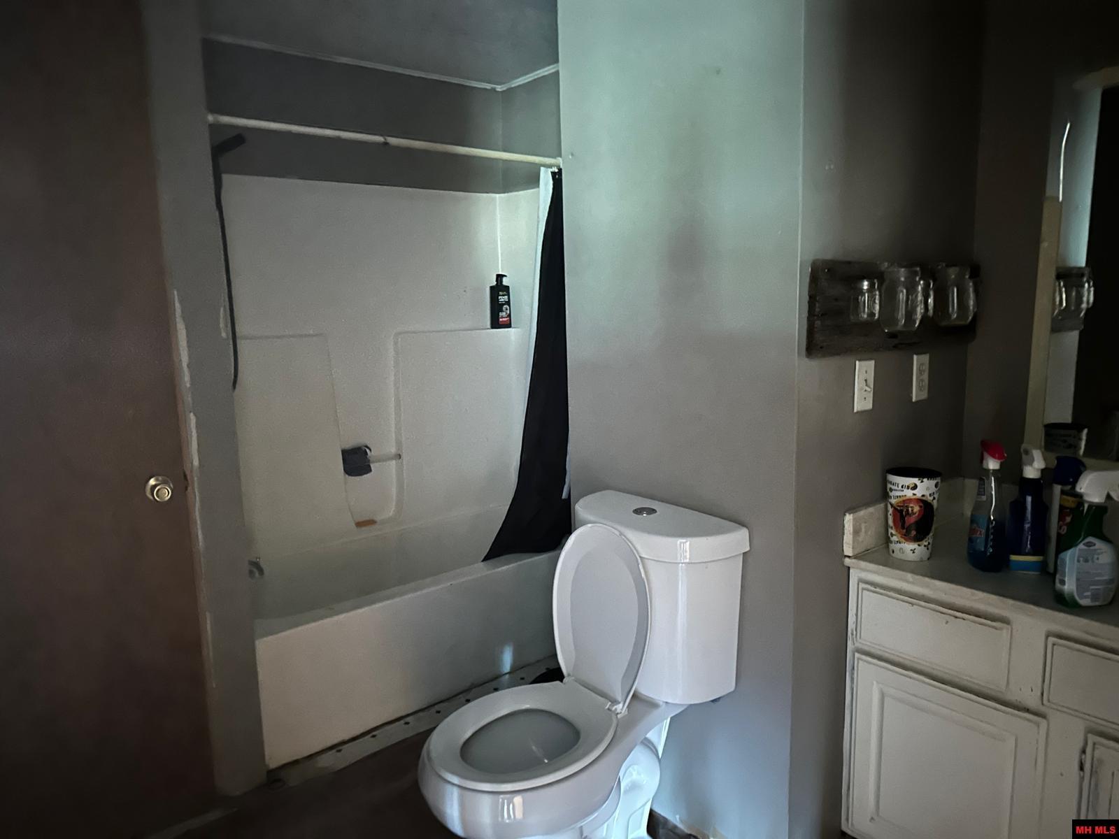 7429 WATTS ROAD Harrison, AR 72601