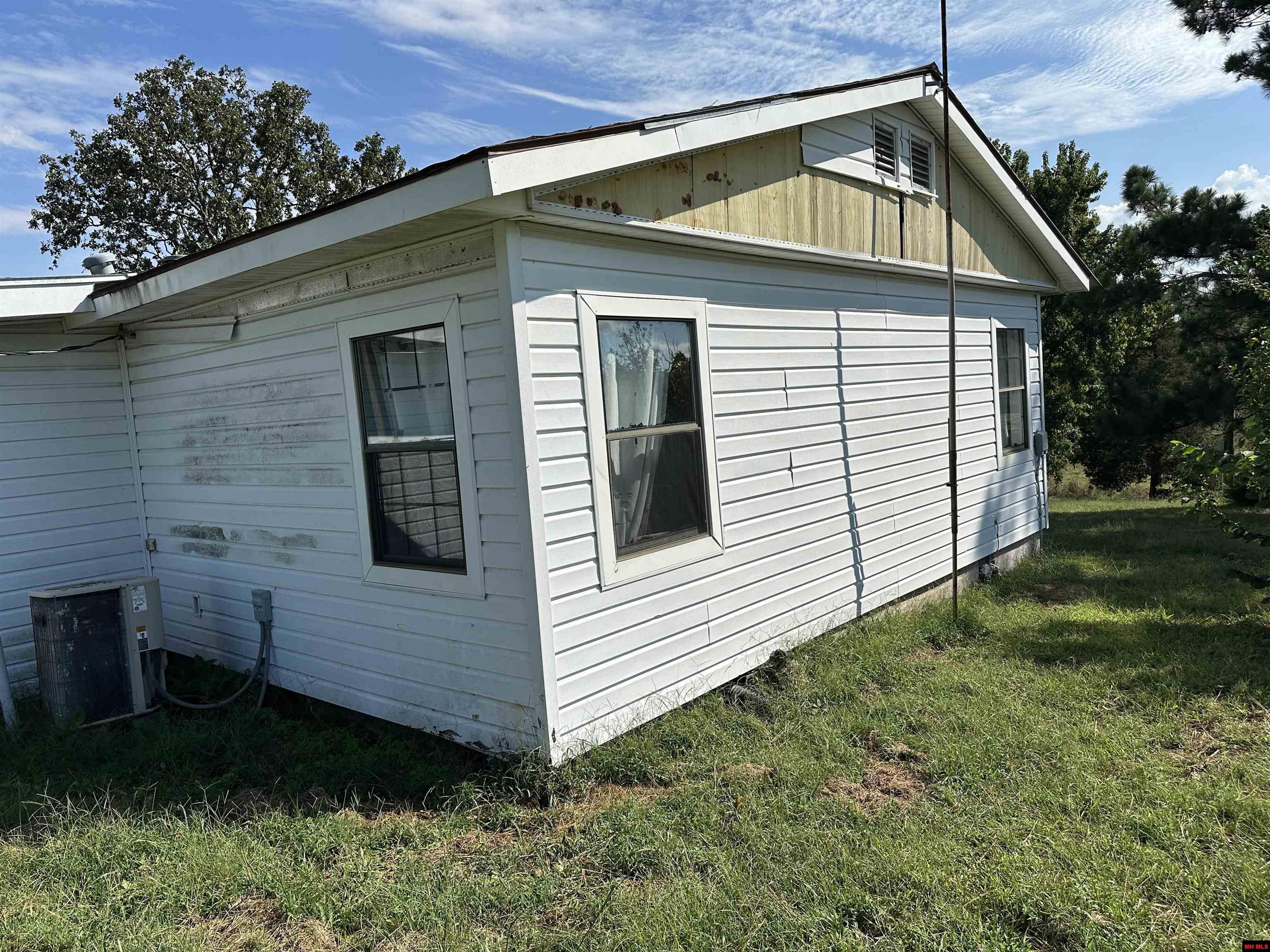 7429 WATTS ROAD Harrison, AR 72601