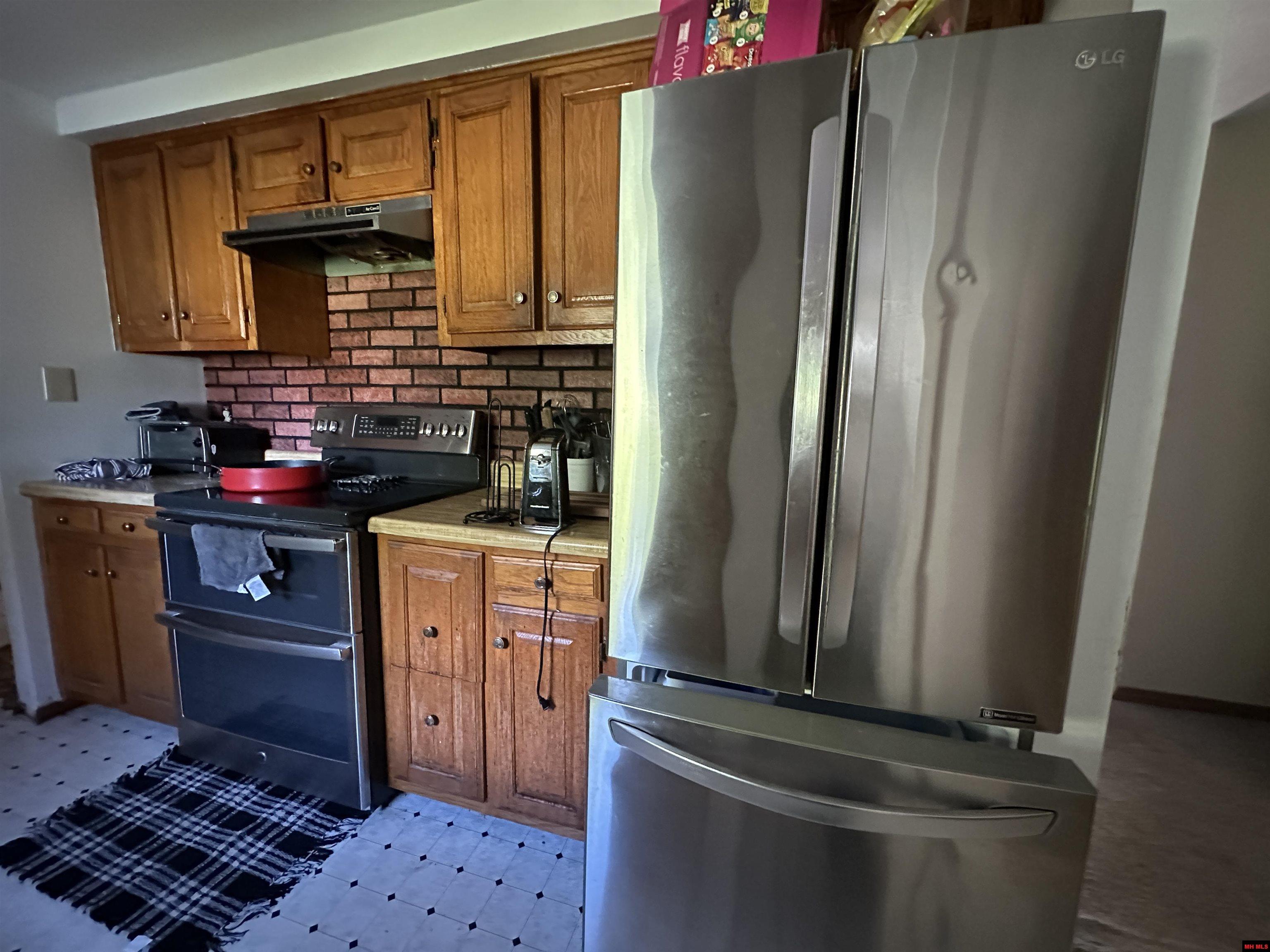 7429 WATTS ROAD Harrison, AR 72601