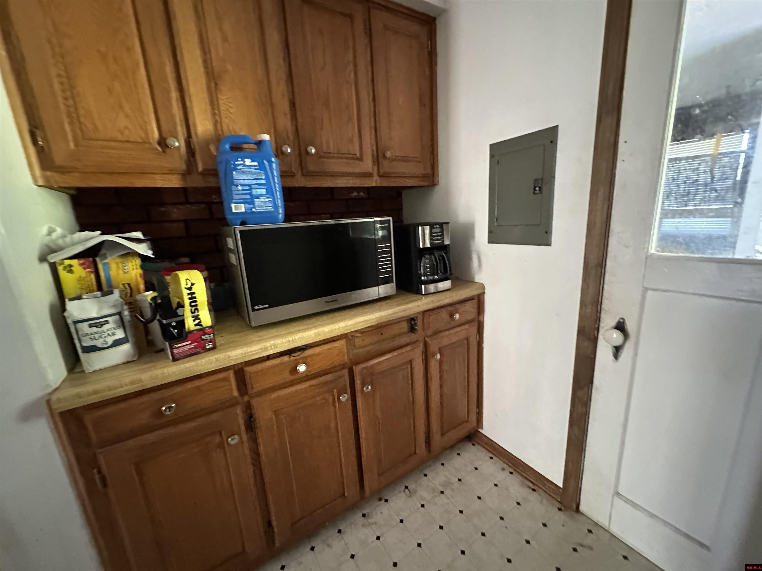 7429 WATTS ROAD Harrison, AR 72601