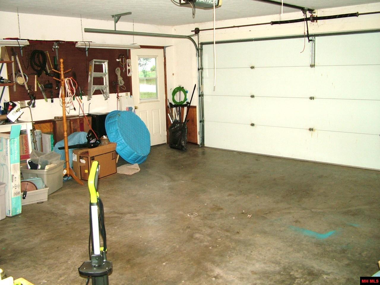 114 PARKVIEW DRIVE Mountain Home, AR 72653