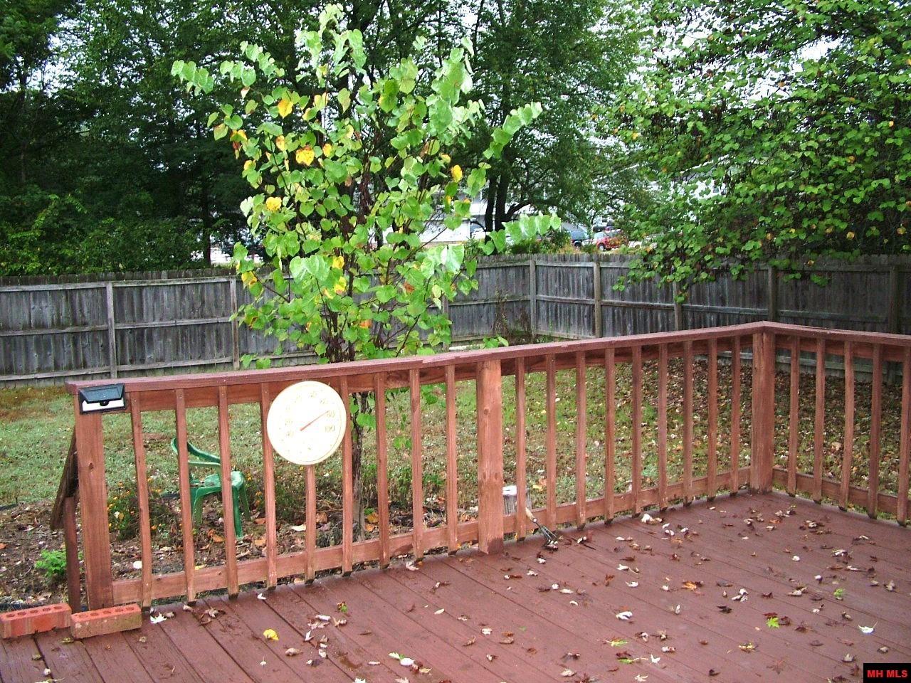 114 PARKVIEW DRIVE Mountain Home, AR 72653