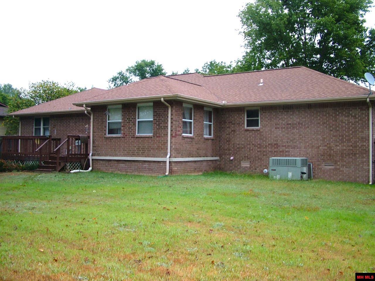 114 PARKVIEW DRIVE Mountain Home, AR 72653