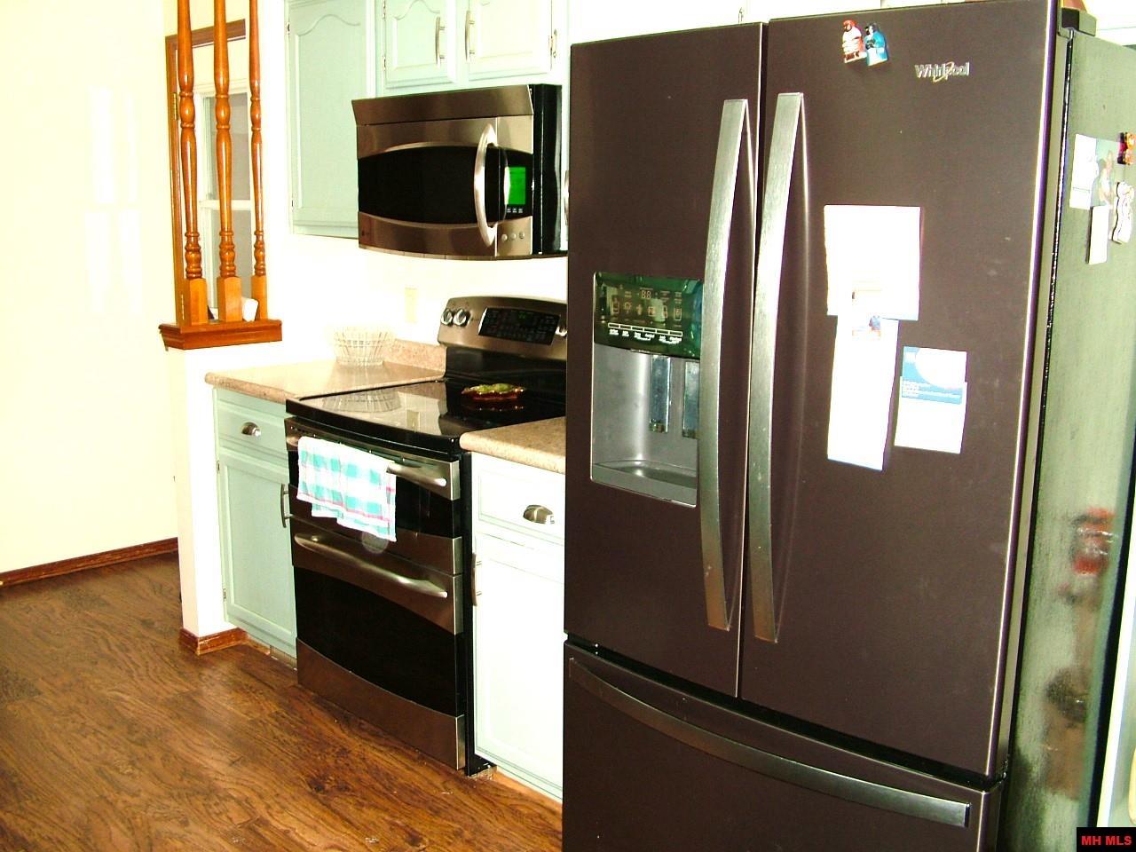 114 PARKVIEW DRIVE Mountain Home, AR 72653