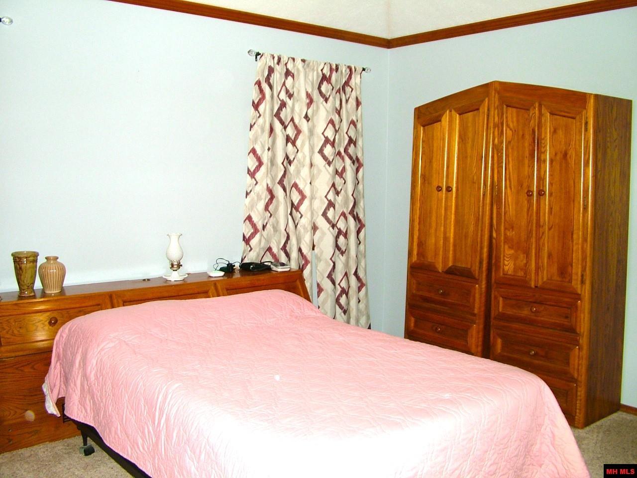 114 PARKVIEW DRIVE Mountain Home, AR 72653