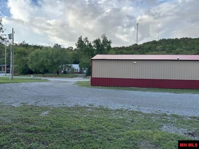 426 E HWY 62 Yellville, AR
