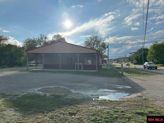 426 E HWY 62 Yellville, AR