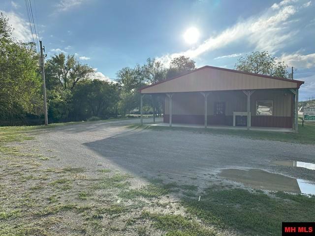 426 E HWY 62 Yellville, AR